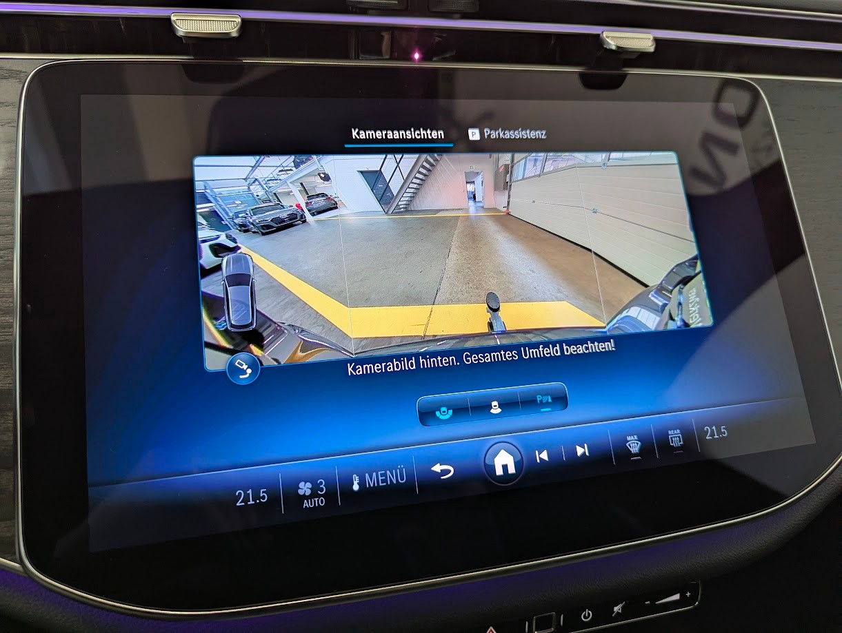 MERCEDES-BENZ E 220 d AMG Line 4Matic Kombi*NEUES MODELL WERKSGAR ASSISTS+ AHK 2'100KG MBUX-NAVI CAM NIGHT-PACK*-image-21