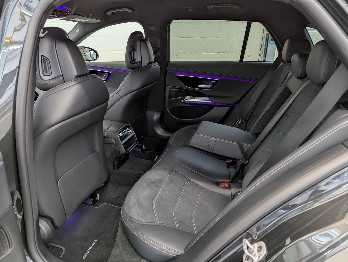 MERCEDES-BENZ E 220 d AMG Line 4Matic Kombi*NEUES MODELL WERKSGAR ASSISTS+ AHK 2'100KG MBUX-NAVI CAM NIGHT-PACK*-image-26
