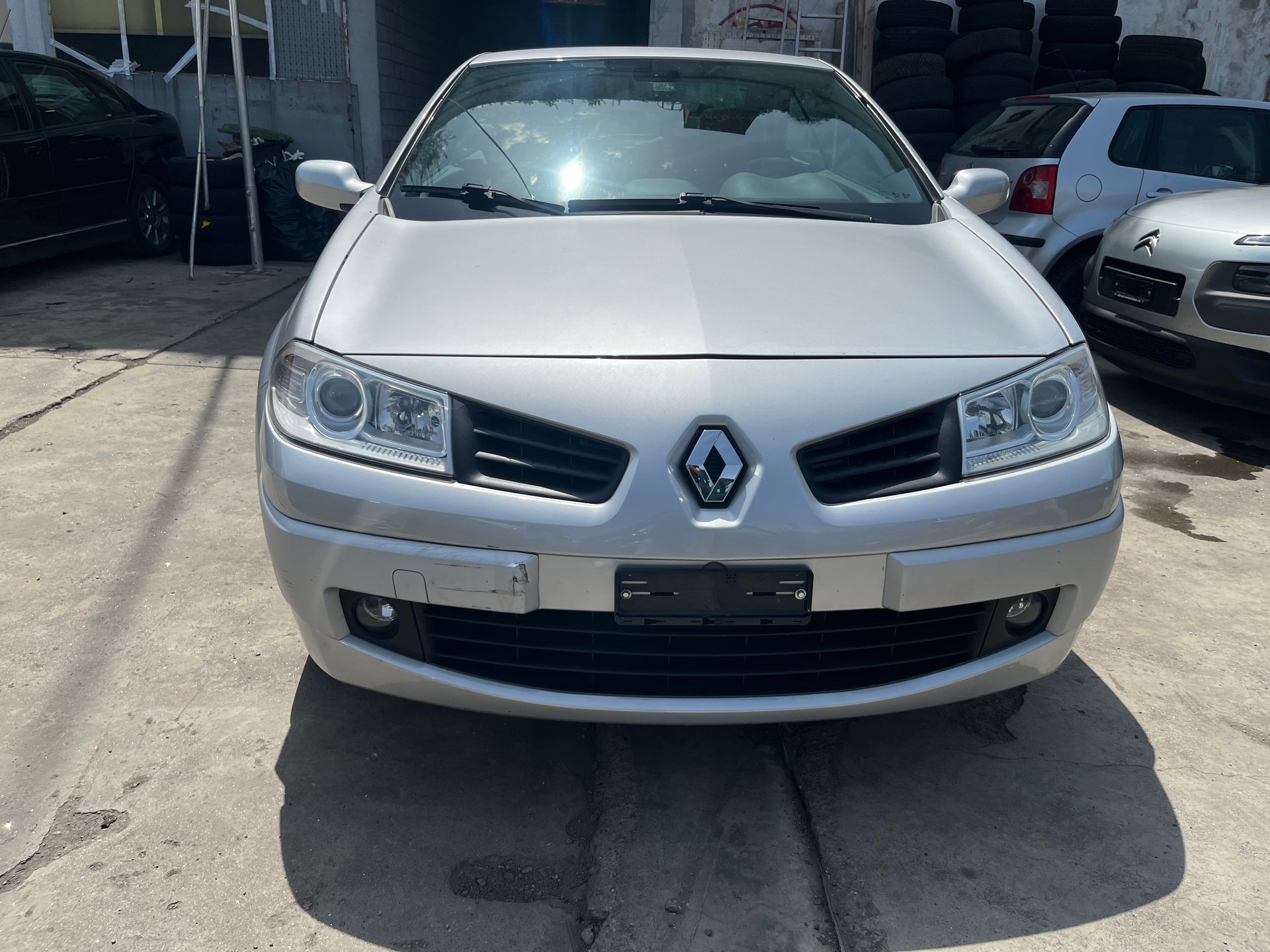 RENAULT Mégane C-C 2.0 16V Dynamique Confort-image-1