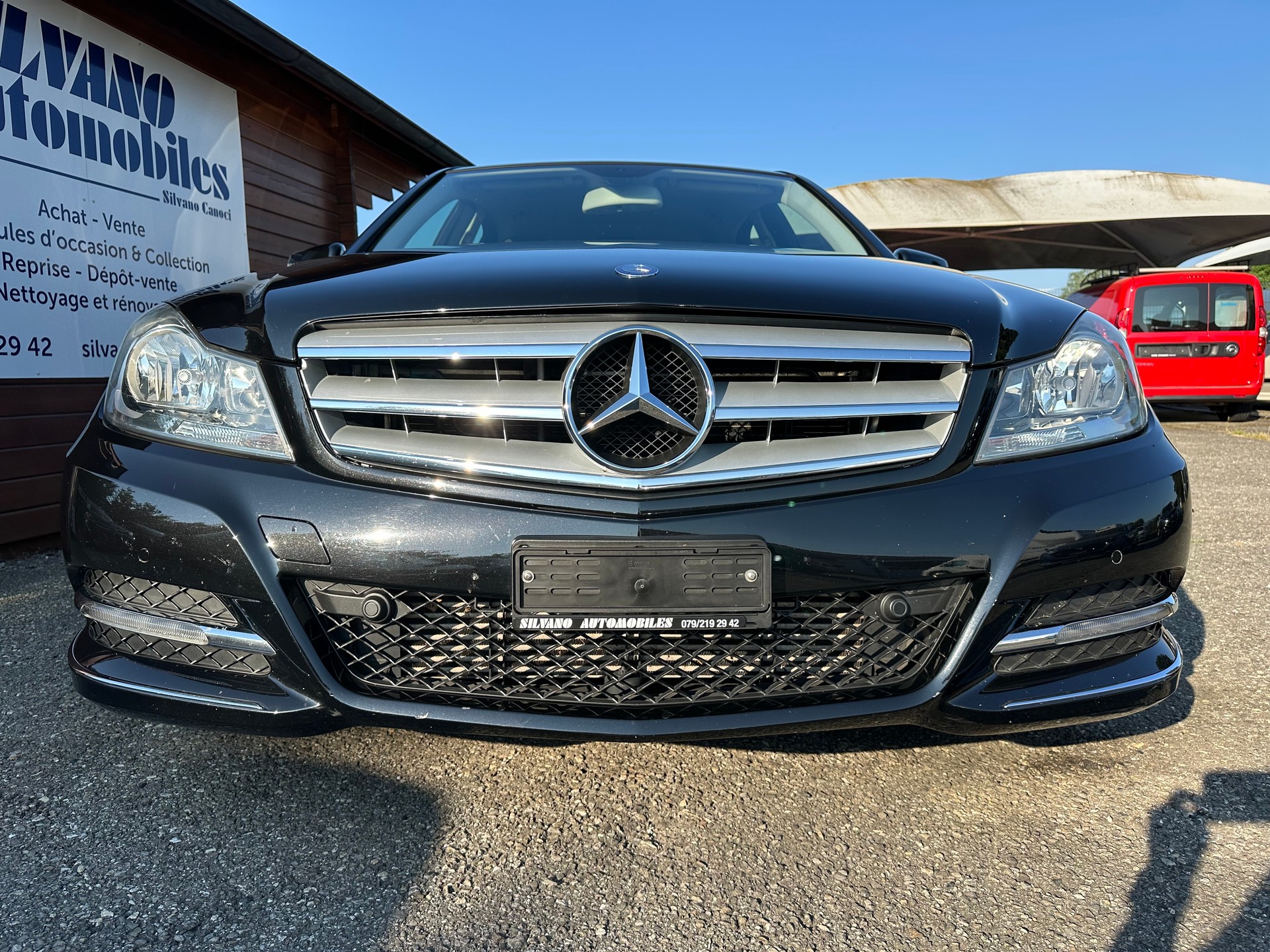 MERCEDES-BENZ C 200 Avantgarde-showroom-element-3