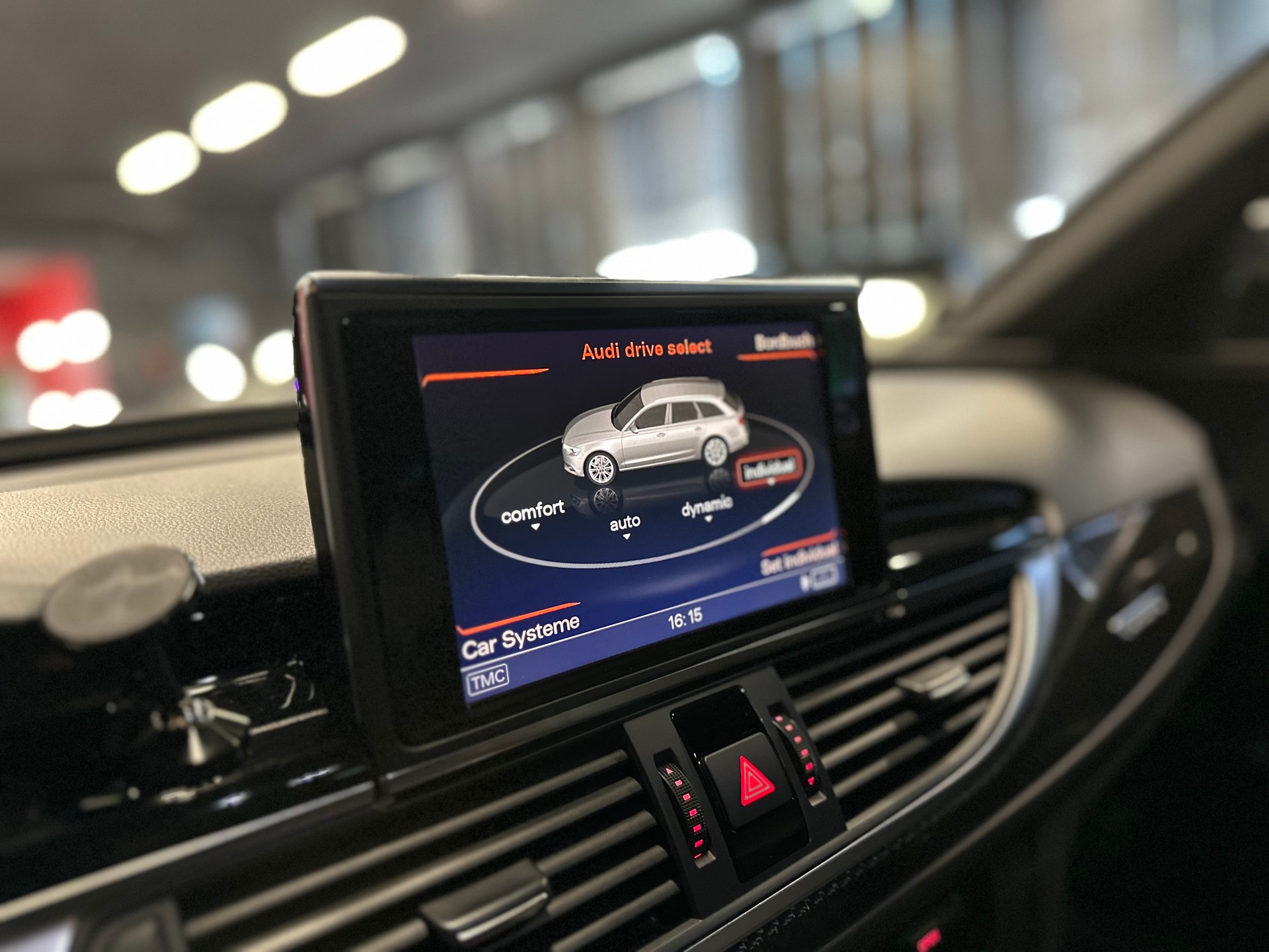 AUDI RS6 Avant 4.0 TFSI V8 quattro Tiptronic / ** Frisch ab MFK & Service **-image-21