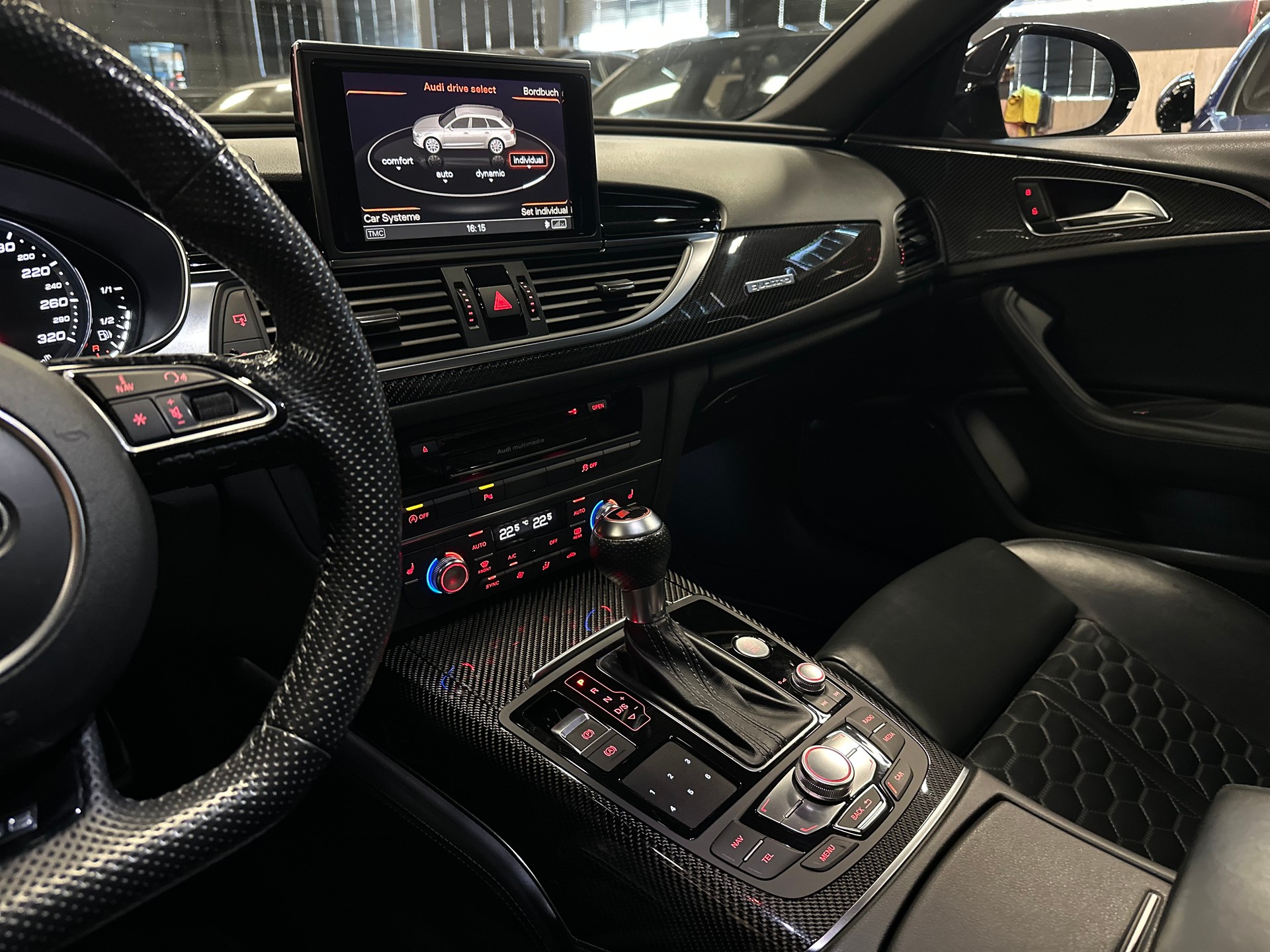 AUDI RS6 Avant 4.0 TFSI V8 quattro Tiptronic / ** Frisch ab MFK & Service **-image-19