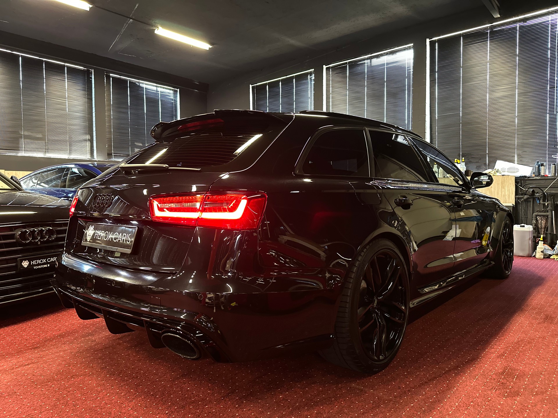 AUDI RS6 Avant 4.0 TFSI V8 quattro Tiptronic / ** Frisch ab MFK & Service **-image-8
