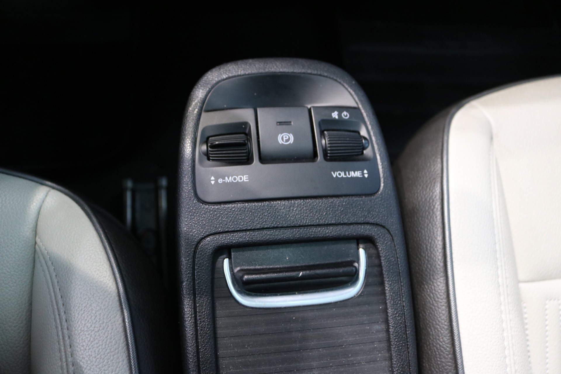 FIAT 500 electric 87 kW La Prima-image-42