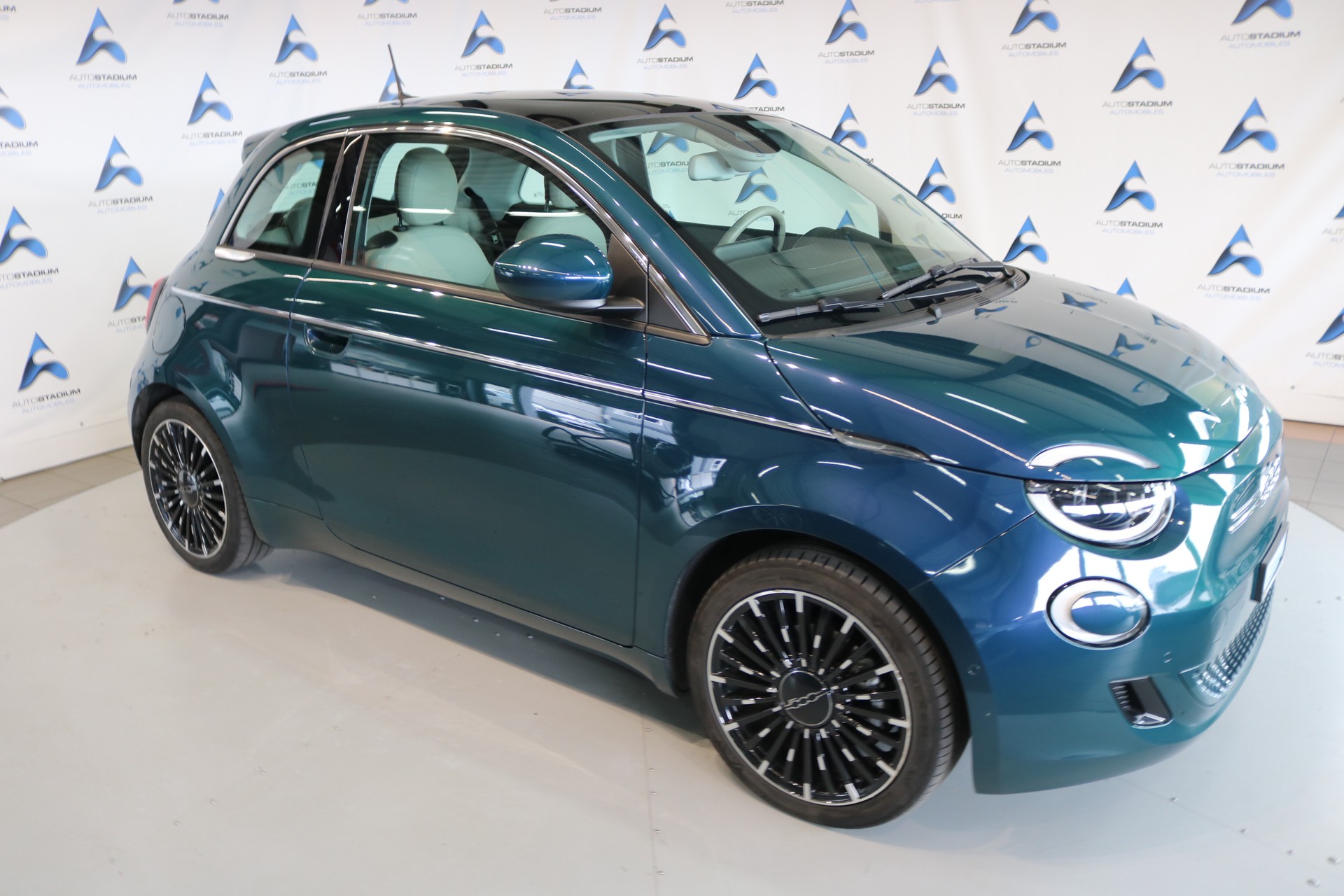 FIAT 500 electric 87 kW La Prima-image-25