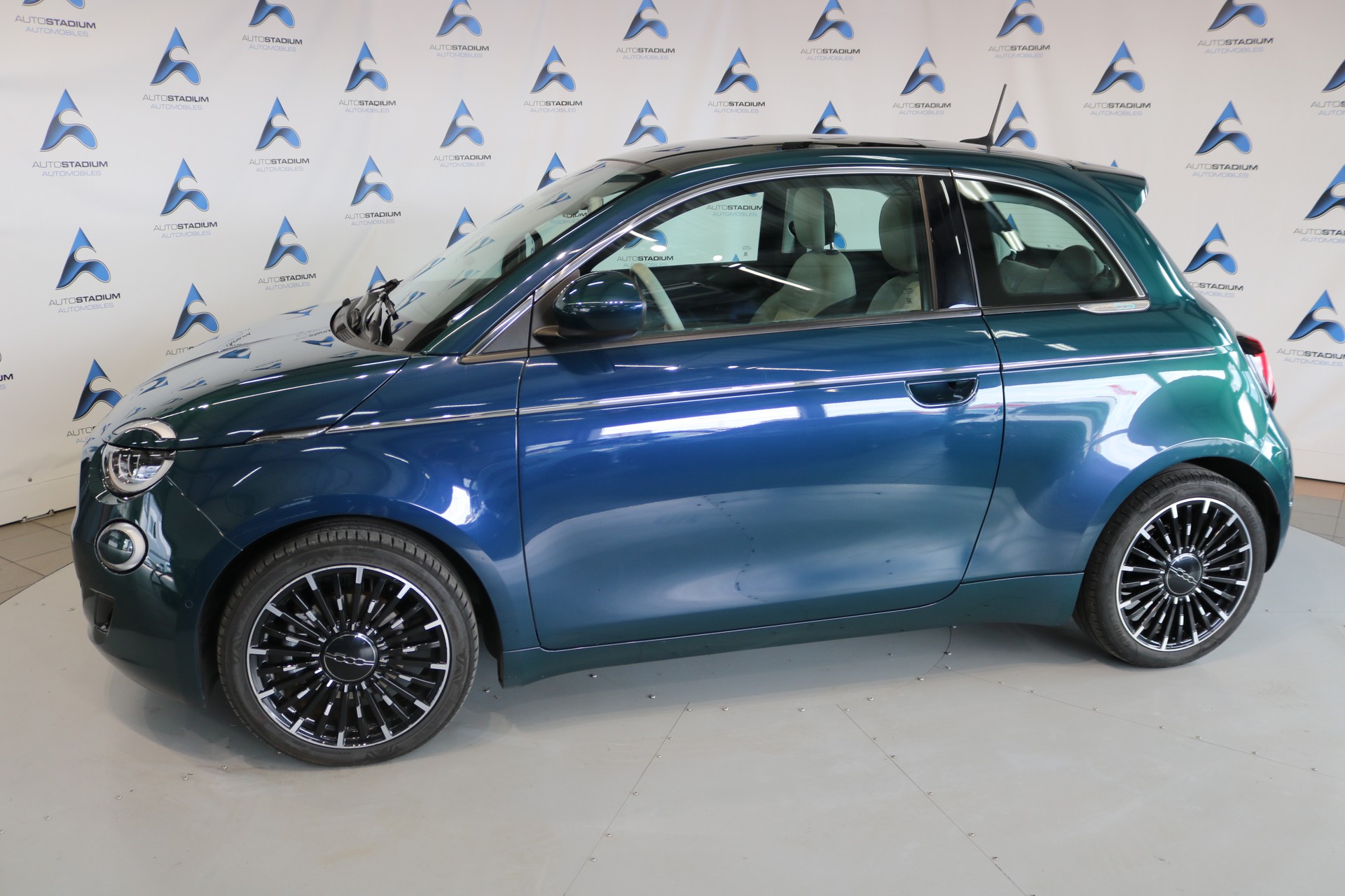 FIAT 500 electric 87 kW La Prima-image-14