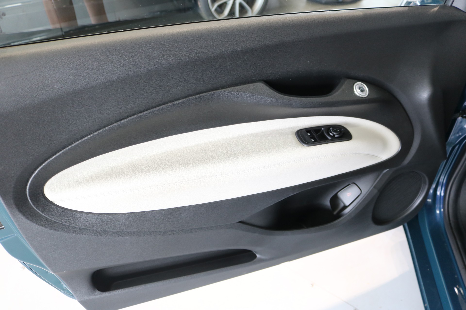 FIAT 500 electric 87 kW La Prima-image-36