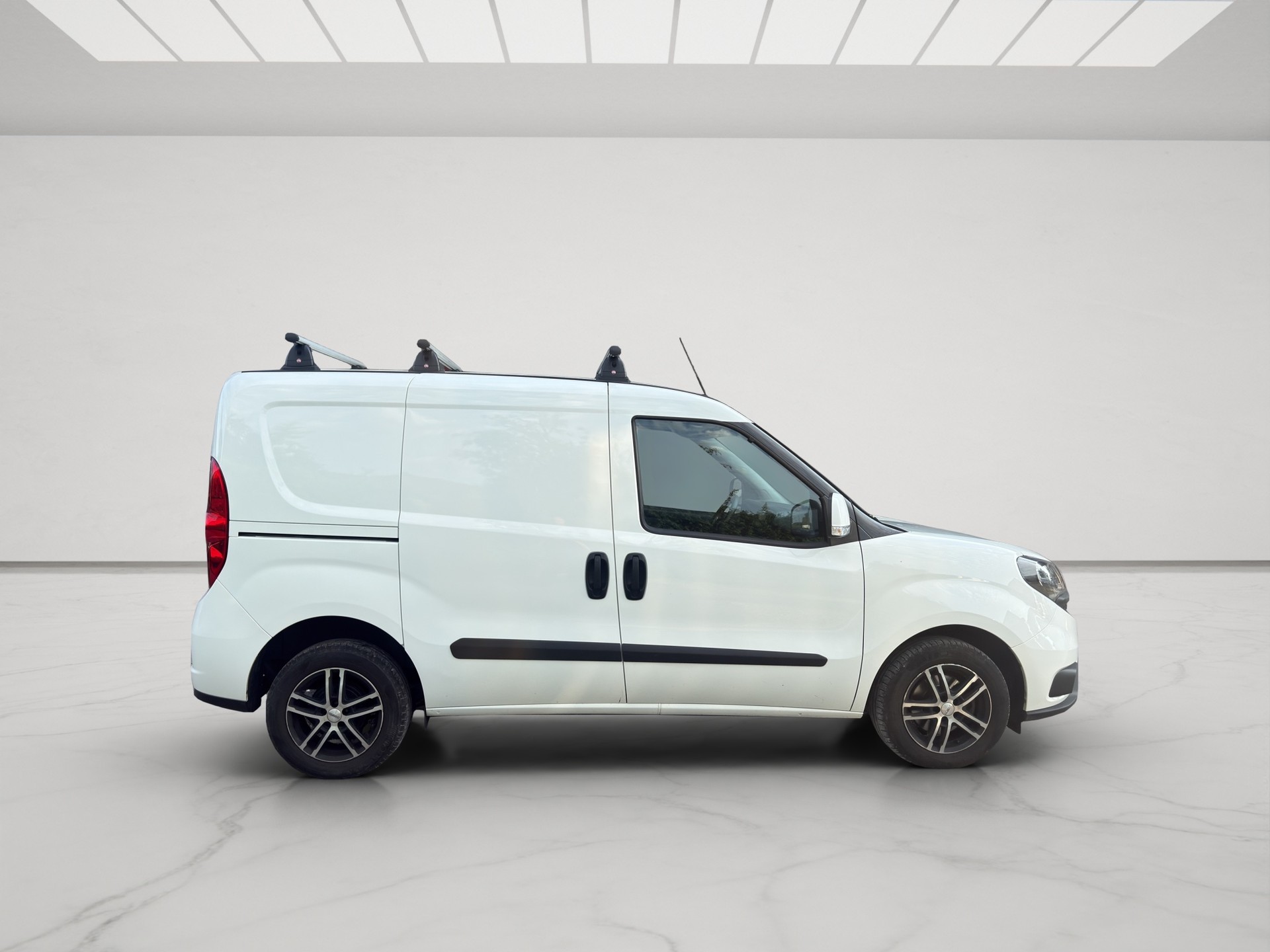 FIAT Doblò 1.6 Multijet Cargo Swiss-image-4