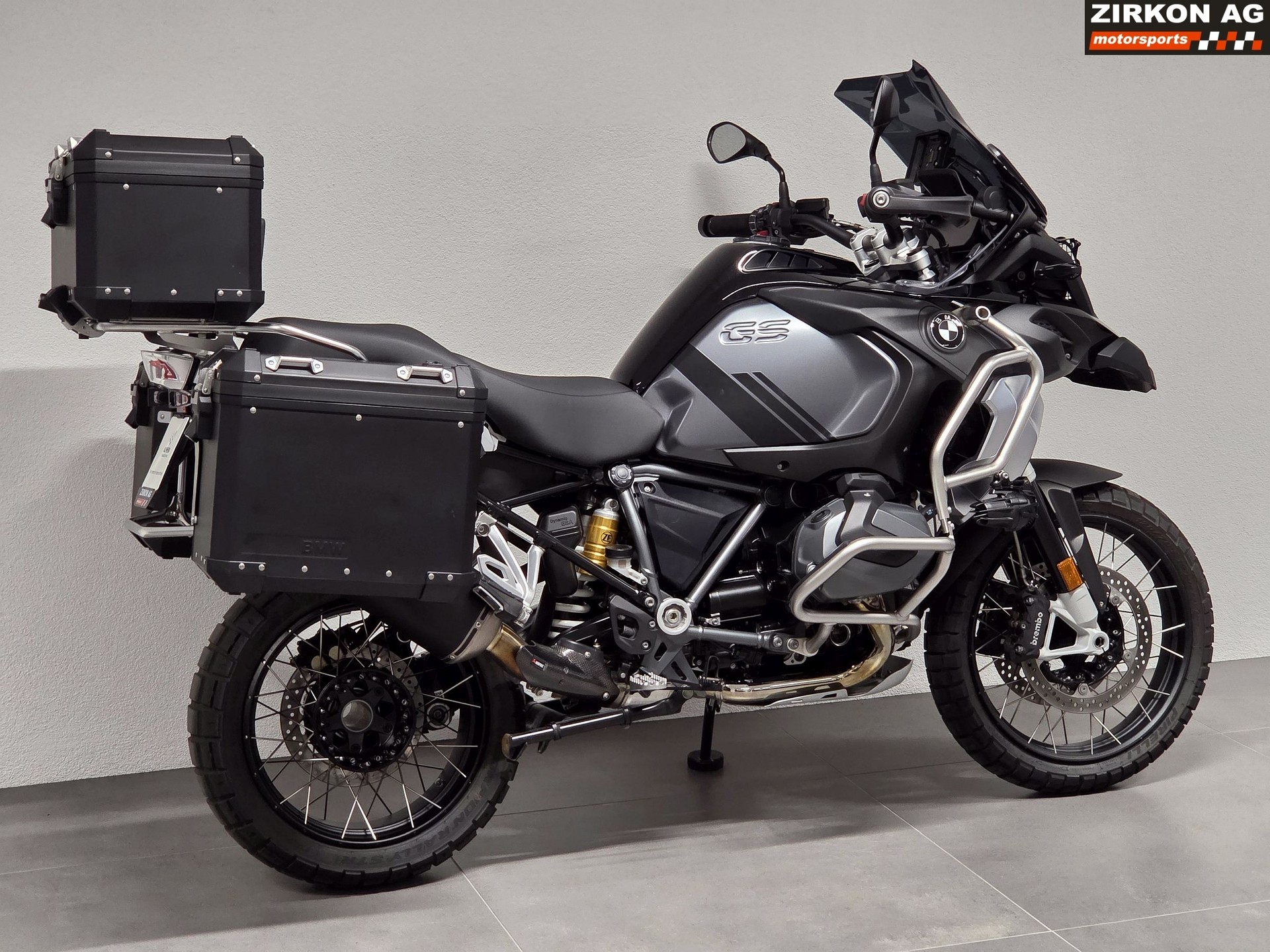 BMW R 1250 GS Adventure Triple Black | Akrapovic-image-3