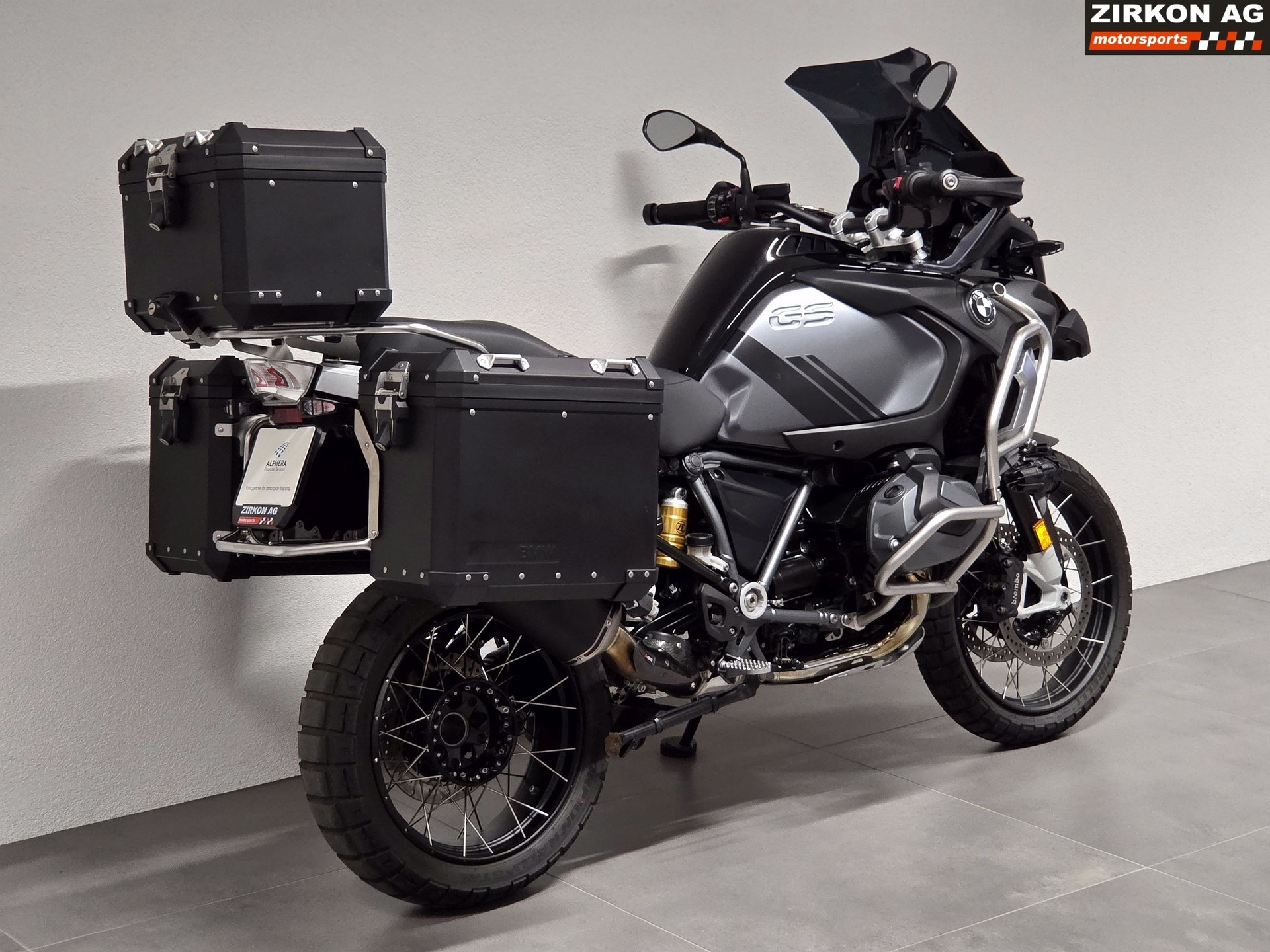 BMW R 1250 GS Adventure Triple Black | Akrapovic-image-4