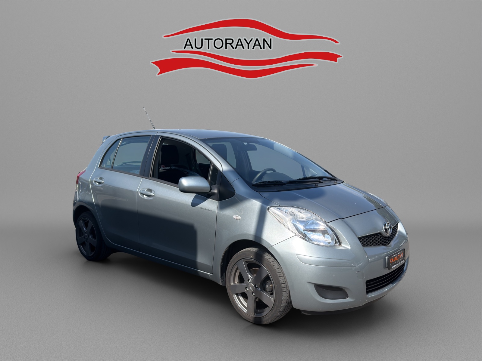 TOYOTA Yaris 1.33 Linea-image-2