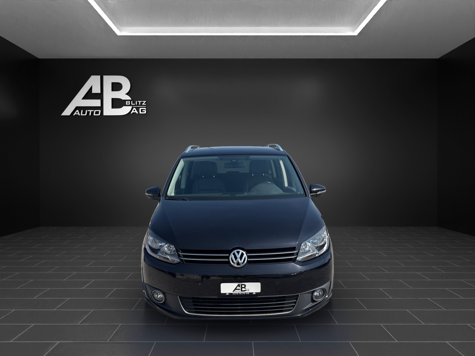 VW Touran 1.4 TSI Highline DSG * 7- Plätzer *
