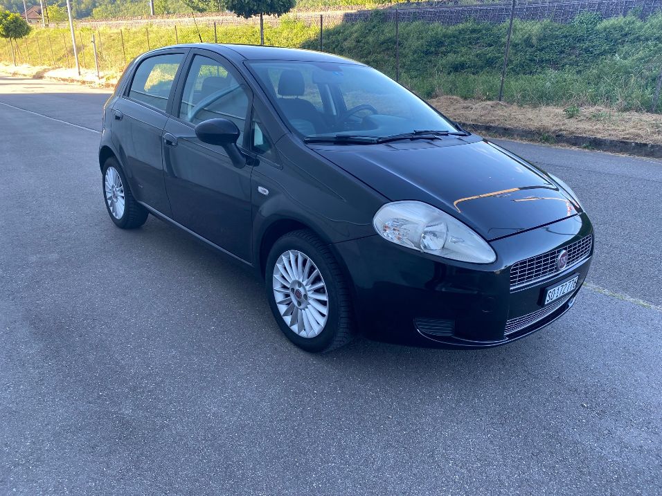 FIAT Punto 1.4 Dynamic-showroom-element-1