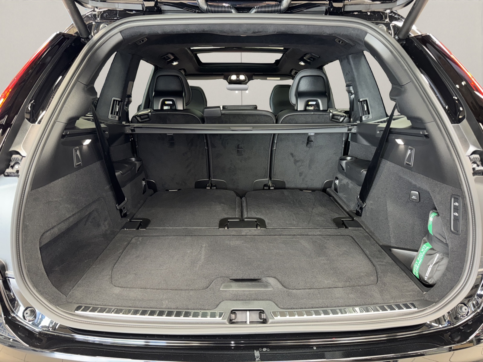 VOLVO XC90 2.0 T8 TE Ultra Dark eAWD-image-15