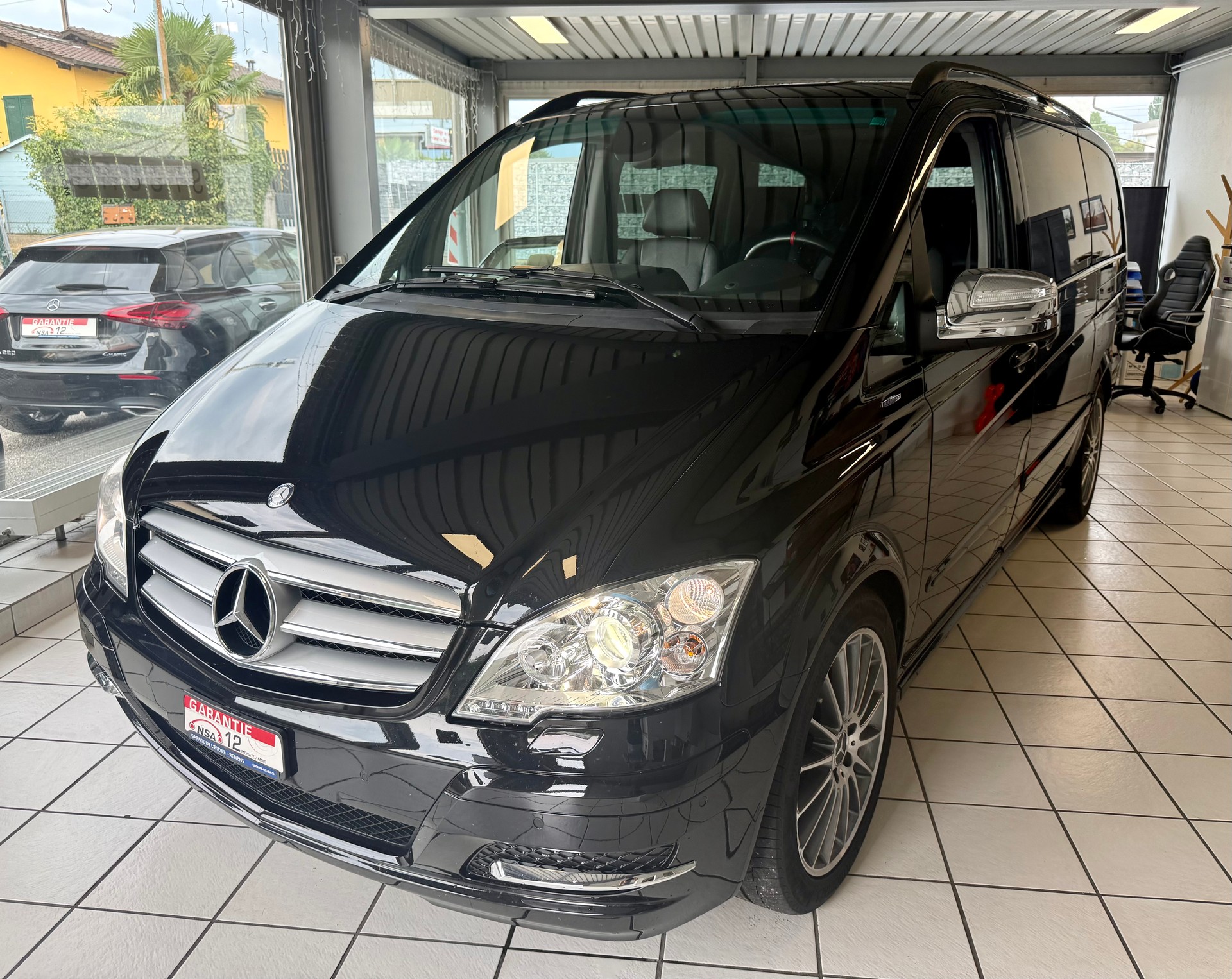 MERCEDES-BENZ Viano 3.0 CDI Blue Efficiency Avantgarde L A-showroom-element-2