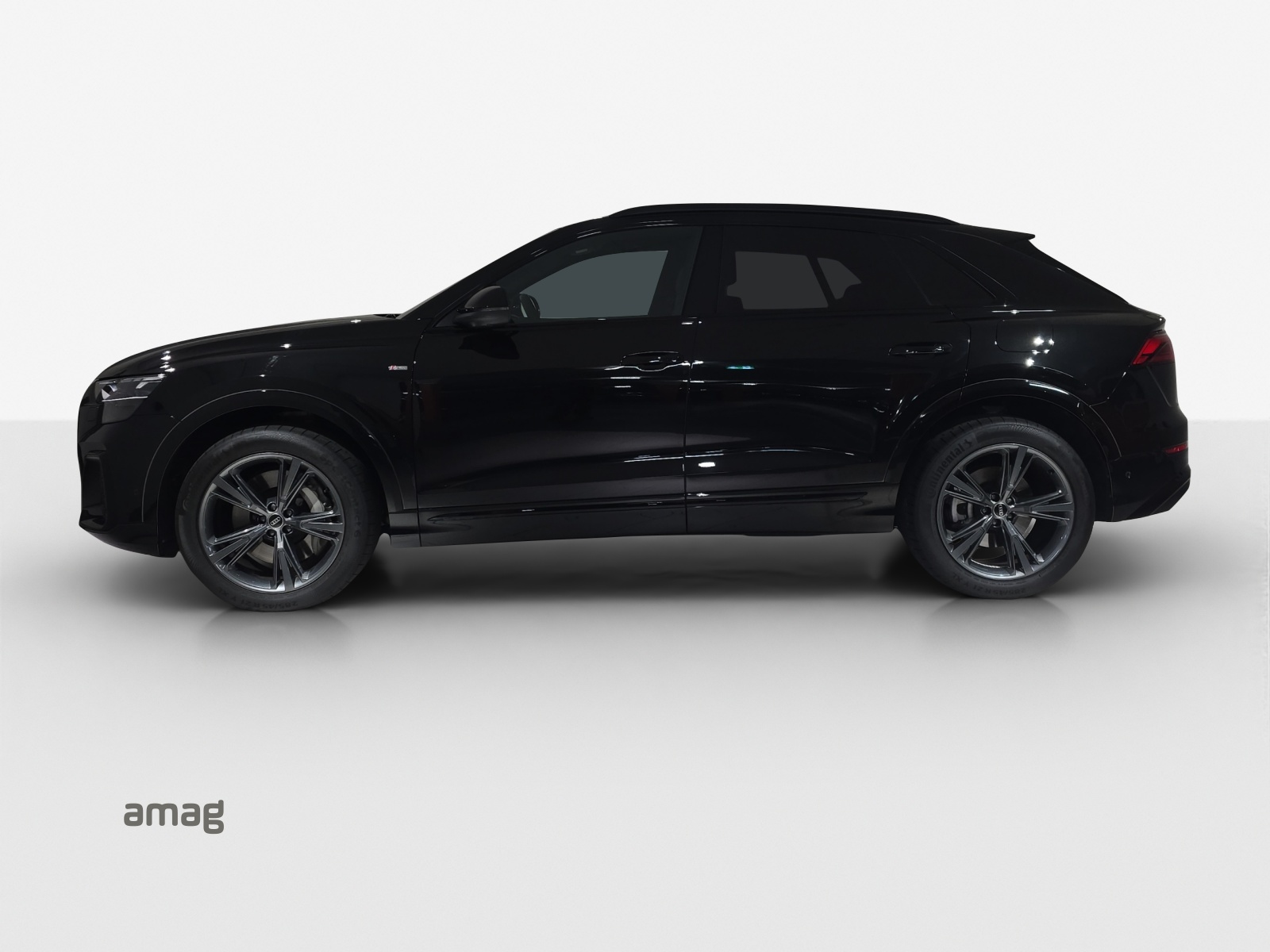 AUDI Q8 SUV TFSI e quattro 290 kW Attraction tiptronic-showroom-element-1