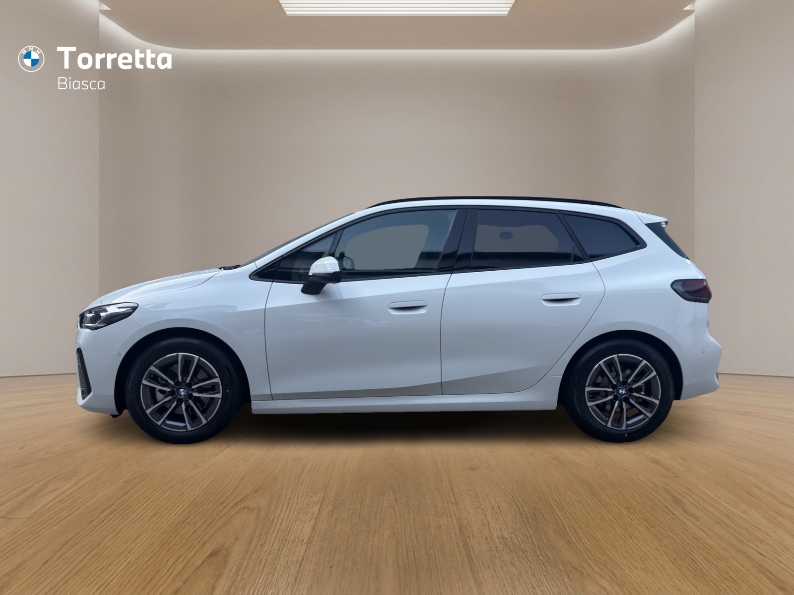 BMW 220i Active Tourer M Sport DKG-image-1