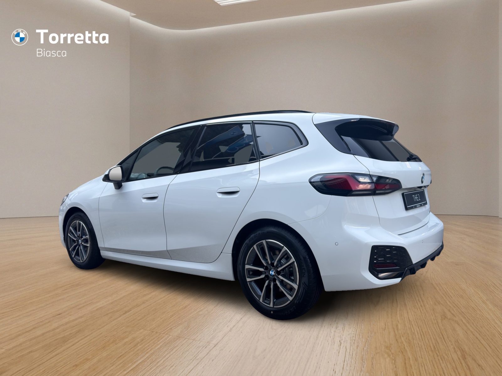 BMW 220i Active Tourer M Sport DKG-image-2