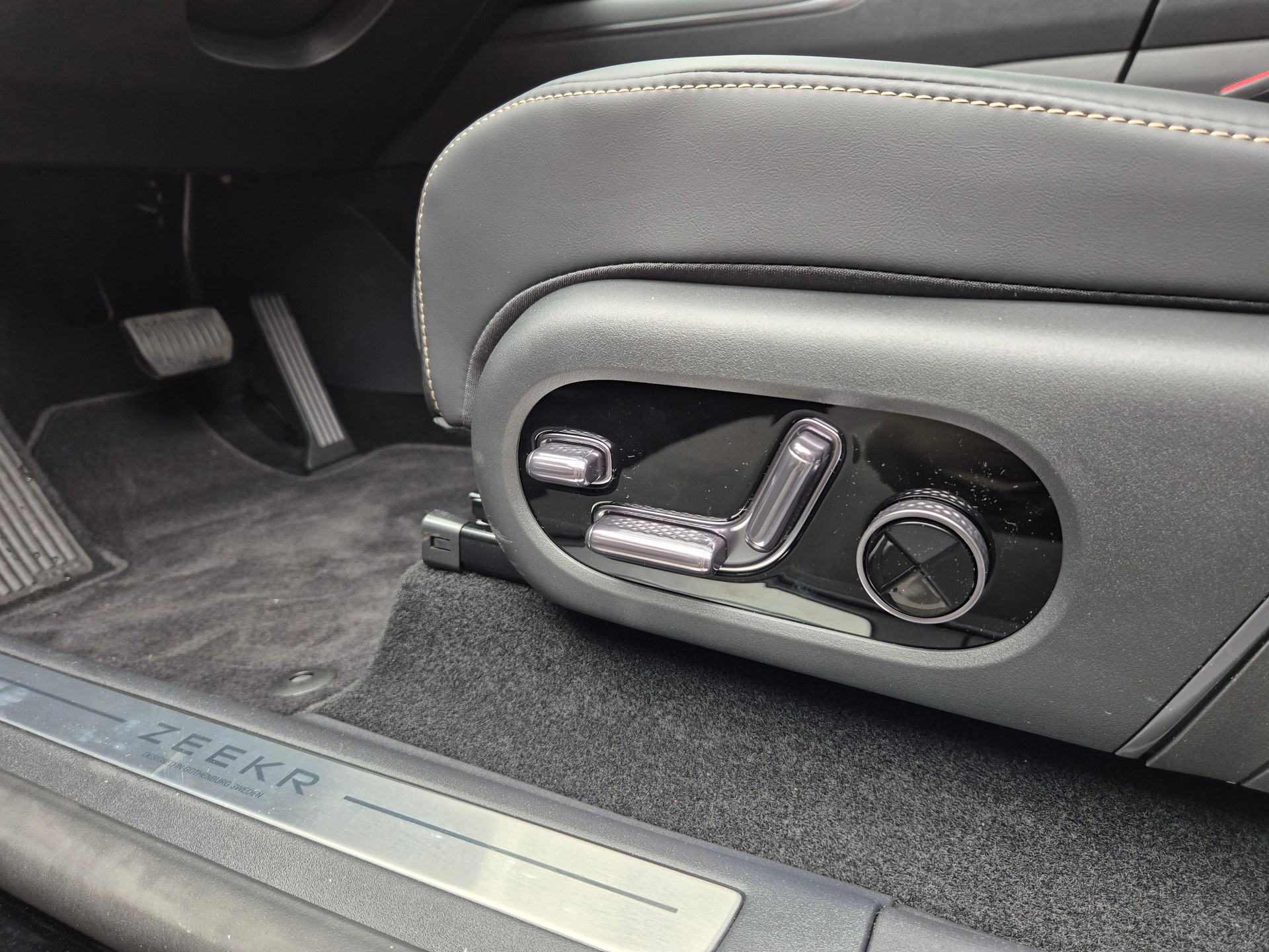 ZEEKR 7X Privilege AWD - ab 1.29% Leasing-image-16