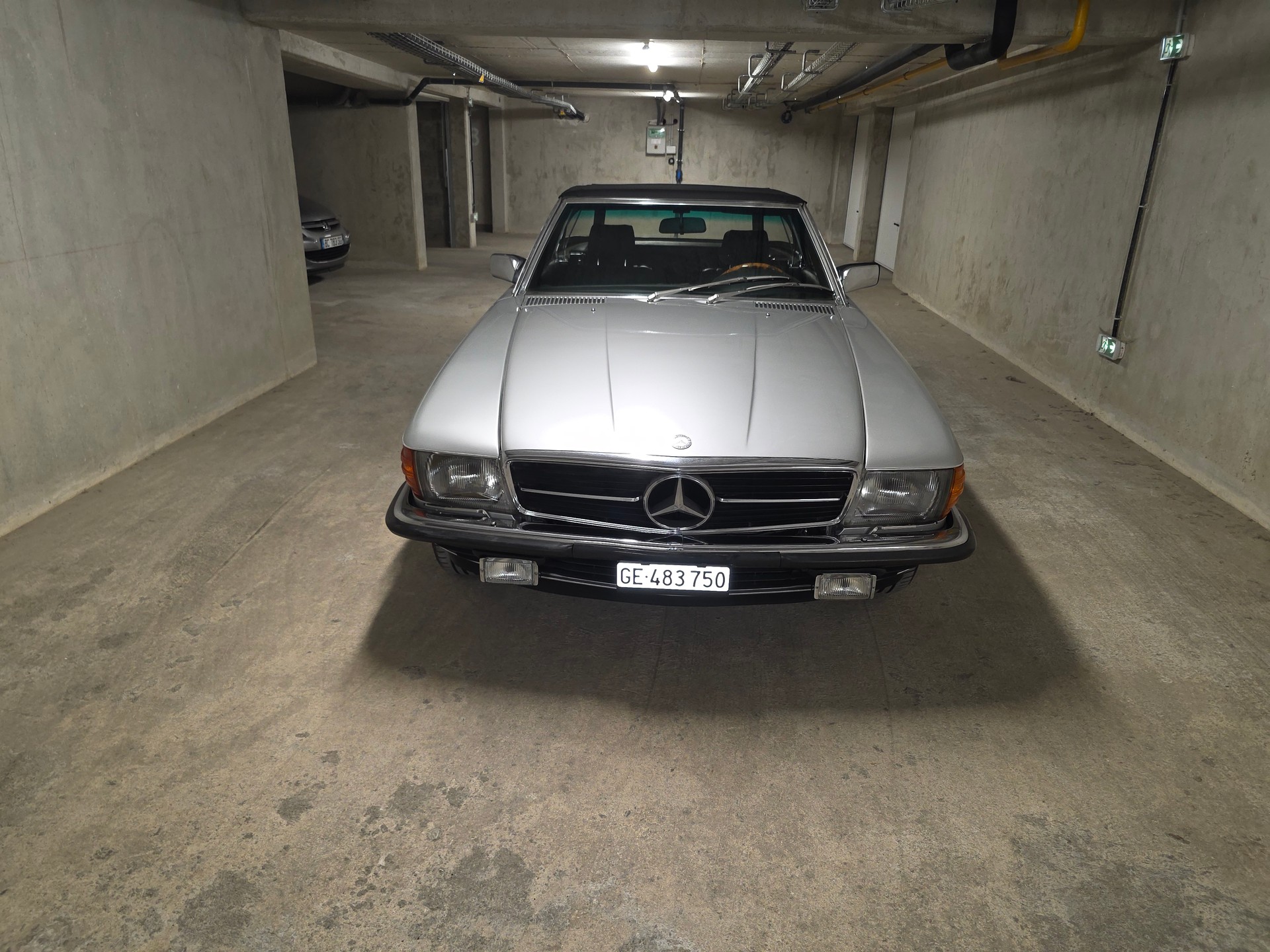 MERCEDES-BENZ SL280 R107-image-12