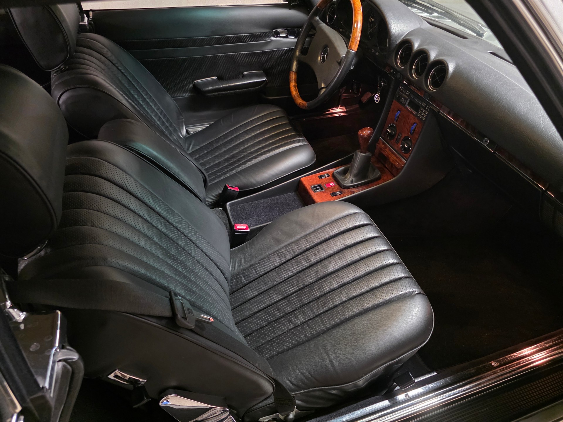 MERCEDES-BENZ SL280 R107-image-8