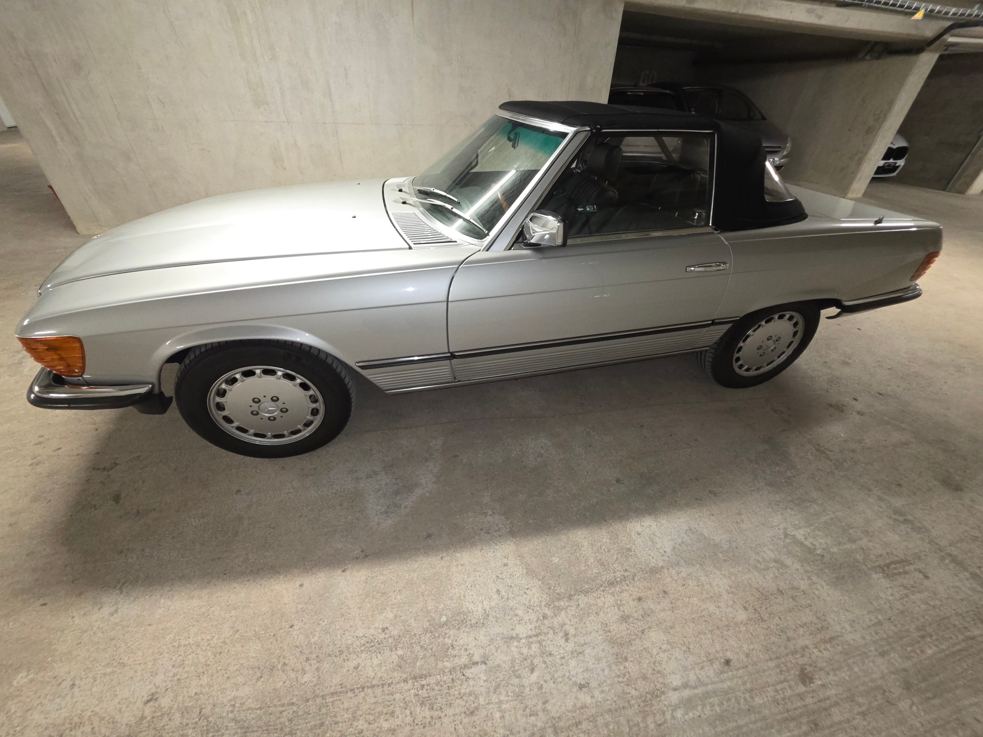 MERCEDES-BENZ SL280 R107-image-13