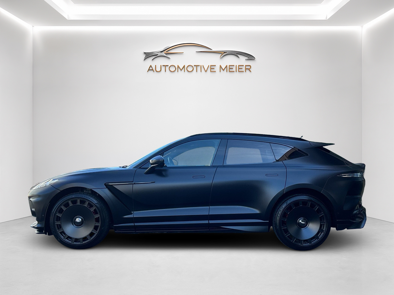 ASTON MARTIN 707 4.0 V8 Bi-Turbo -Schweizer Auslieferung-aus erster Hand-showroom-element-1
