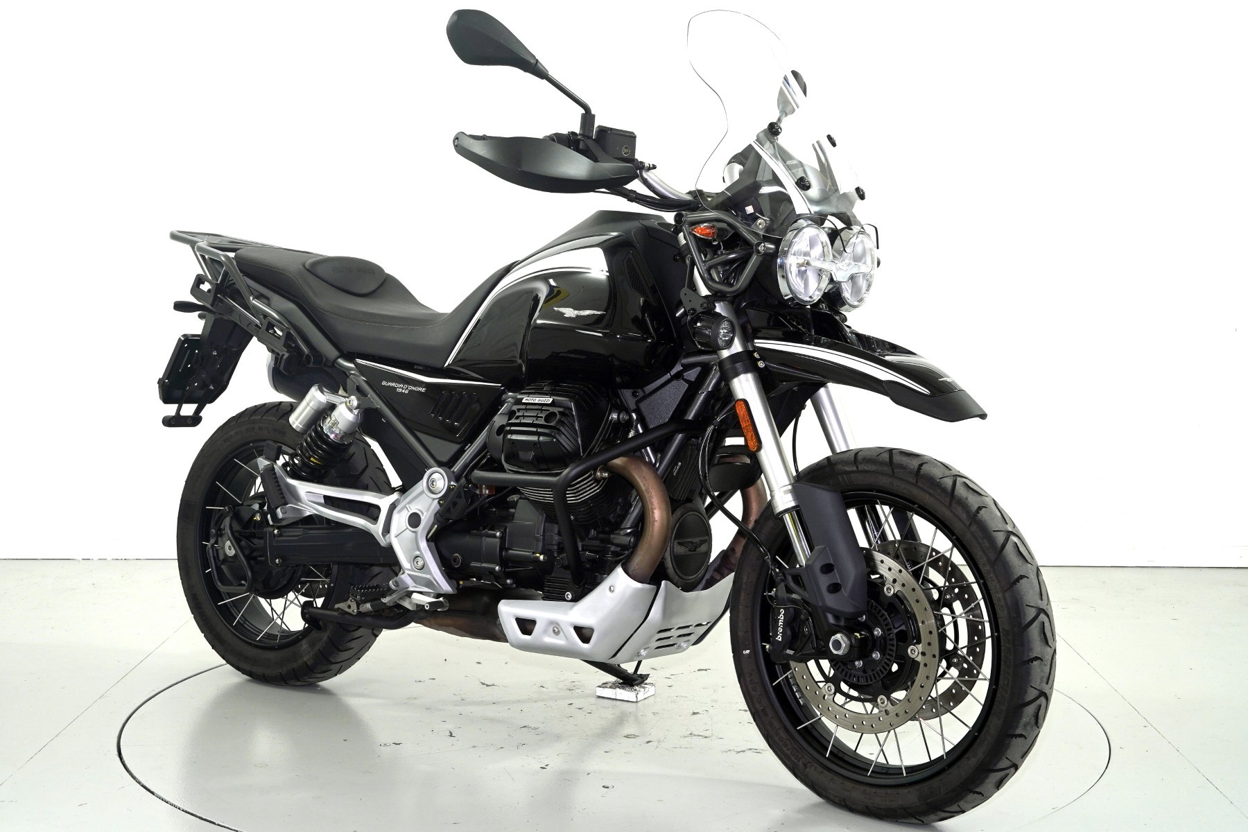 MOTO GUZZI V85 TT ABS-showroom-element-1