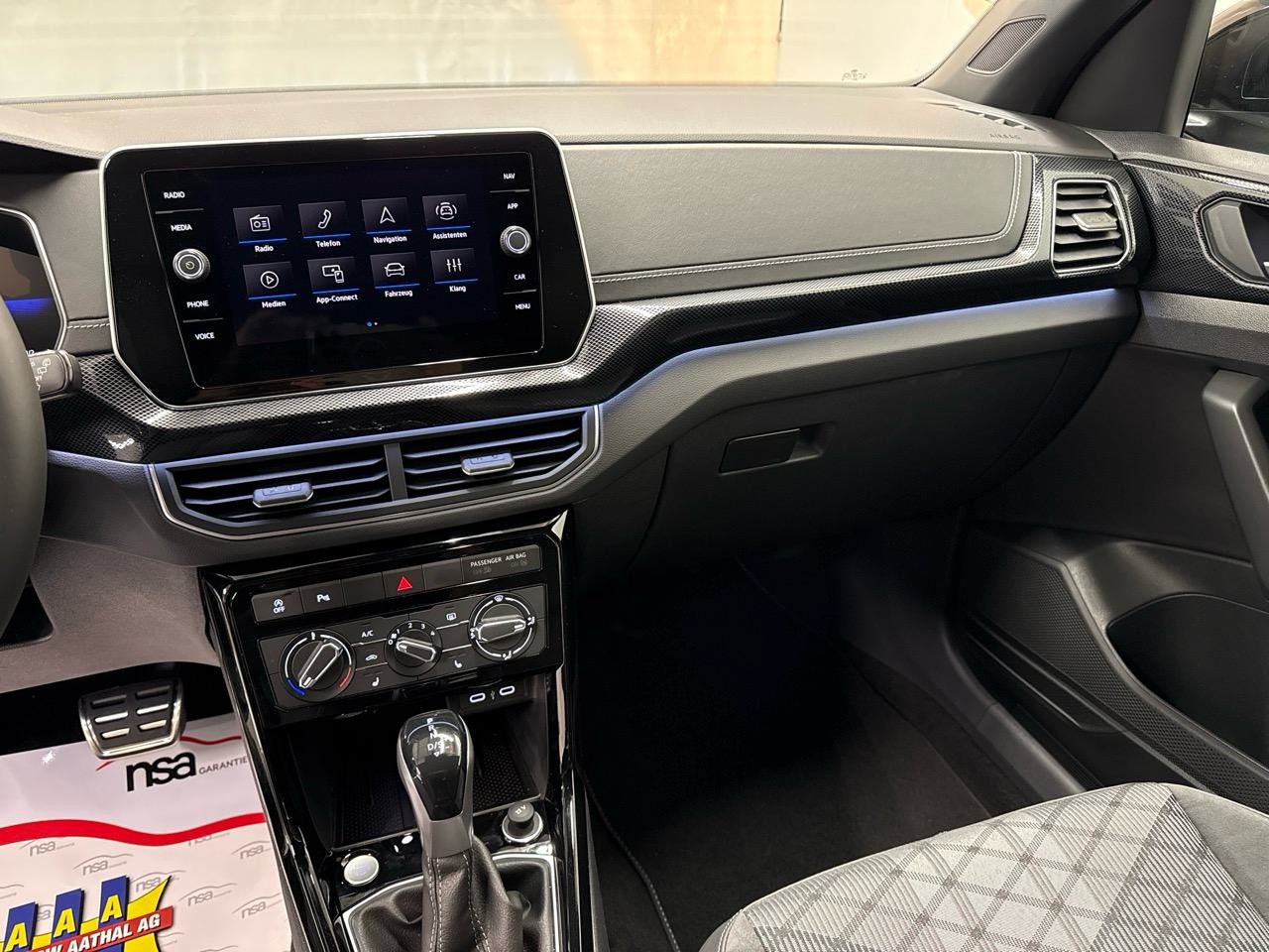 VW T-Cross 1.0TSI R-Line Black Limited 115-image-4