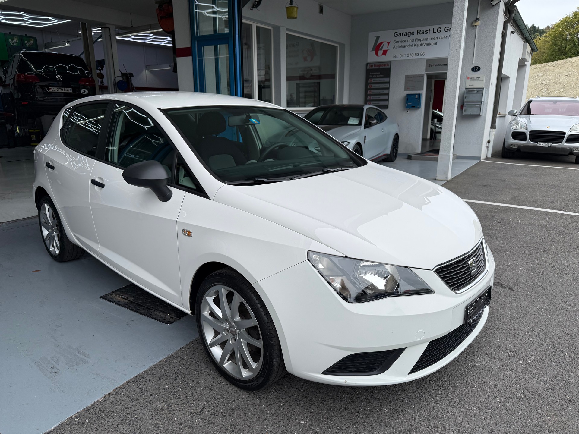 SEAT IBIZA