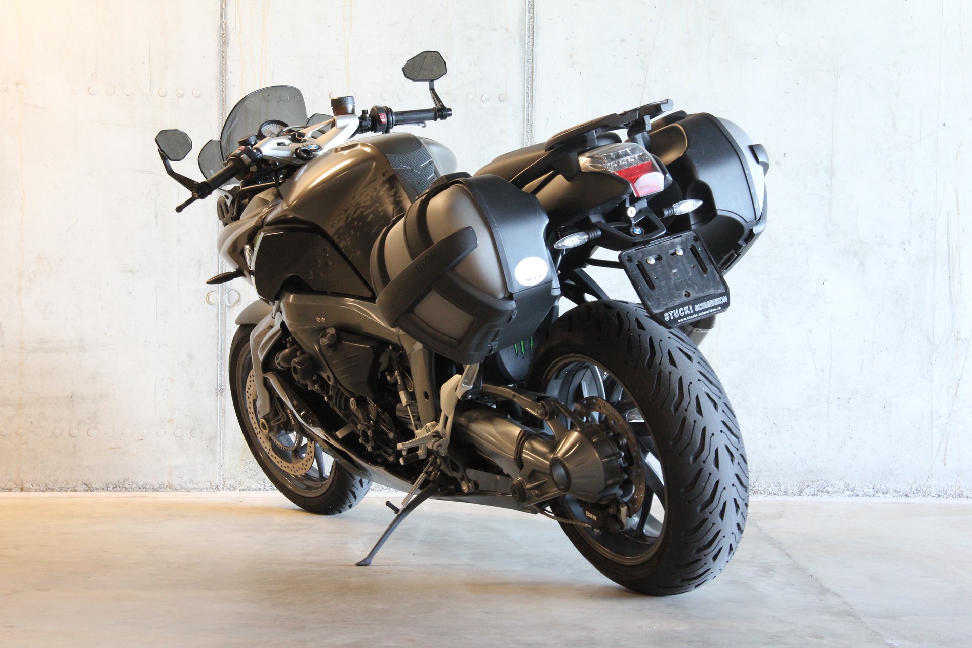BMW K 1300 R CARBON EDITION-image-5
