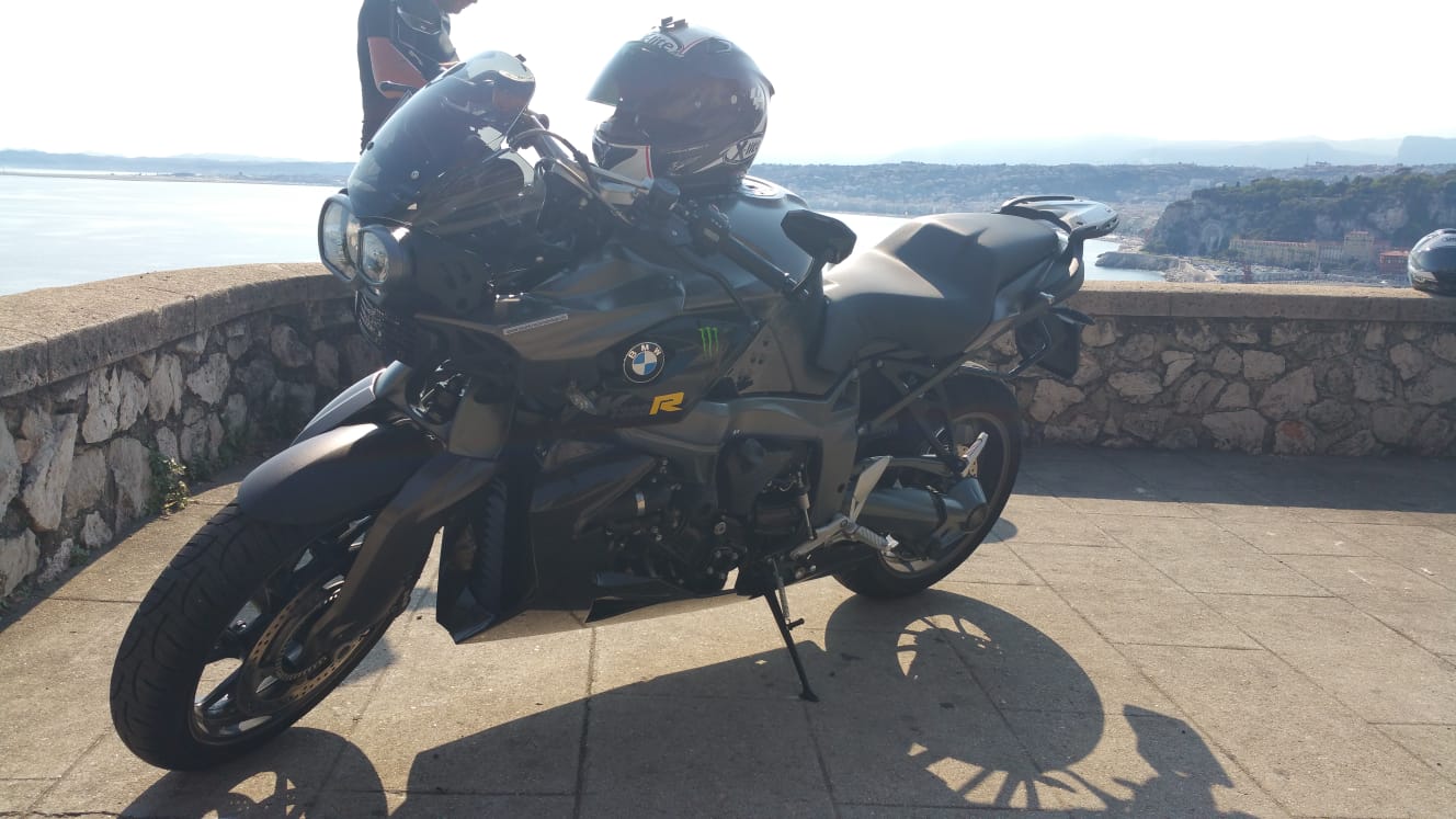 BMW K 1300 R CARBON EDITION-image-0