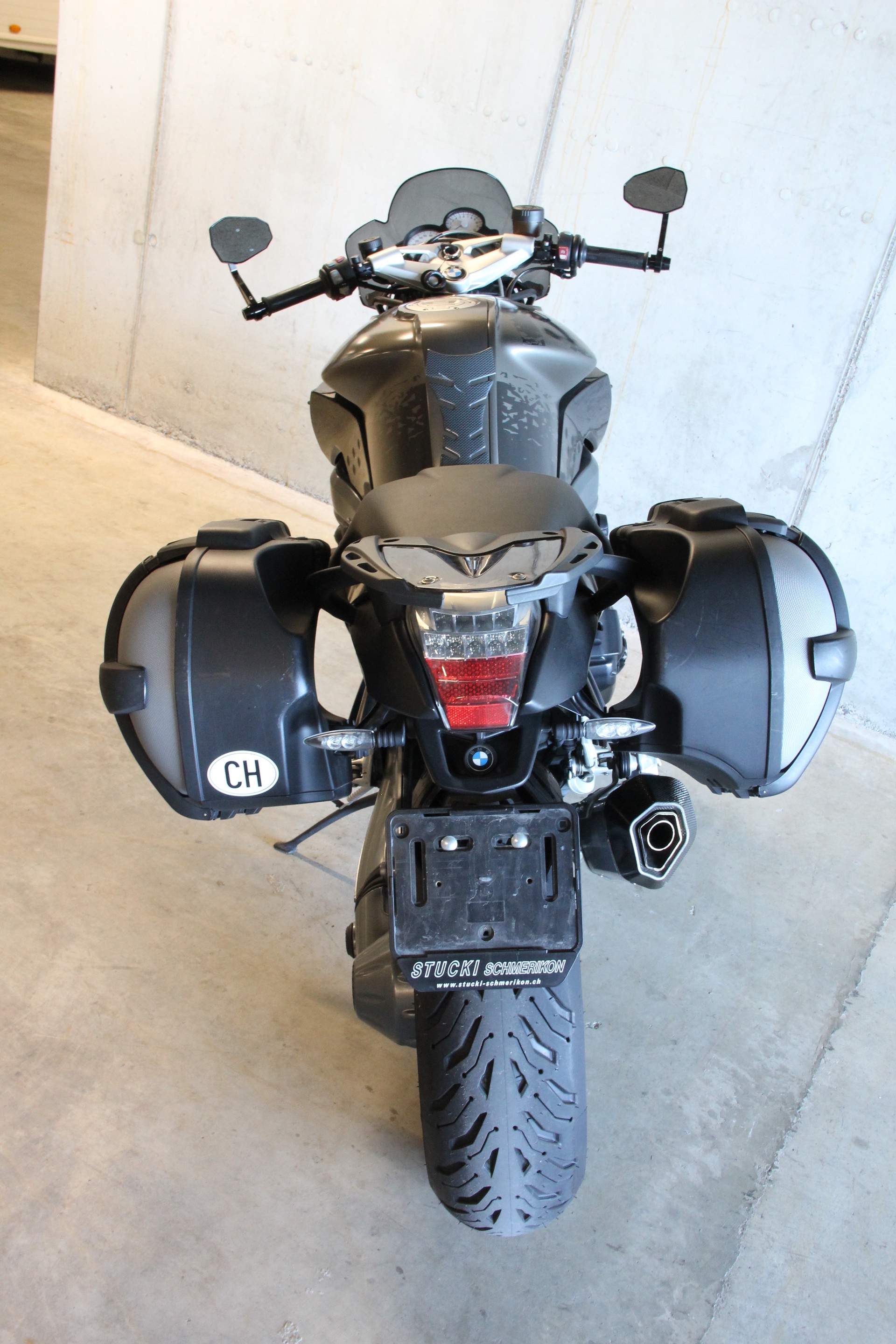 BMW K 1300 R CARBON EDITION-image-11