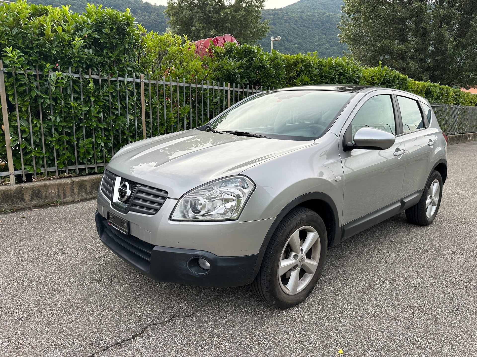 NISSAN Qashqai 2.0 4WD tekna