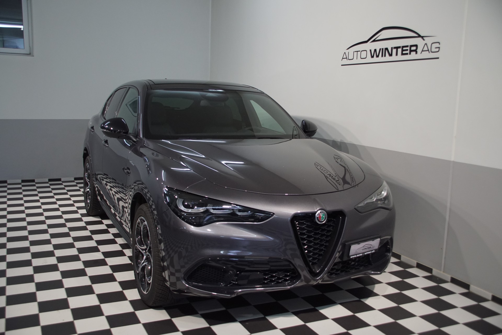ALFA ROMEO Stelvio 2.0 Veloce Q4 AT8 + SKY swiss-showroom-element-2