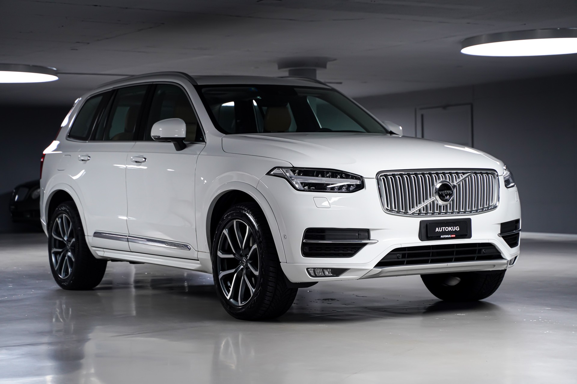 VOLVO XC90 D5 AWD Inscription Geartronic-showroom-element-2