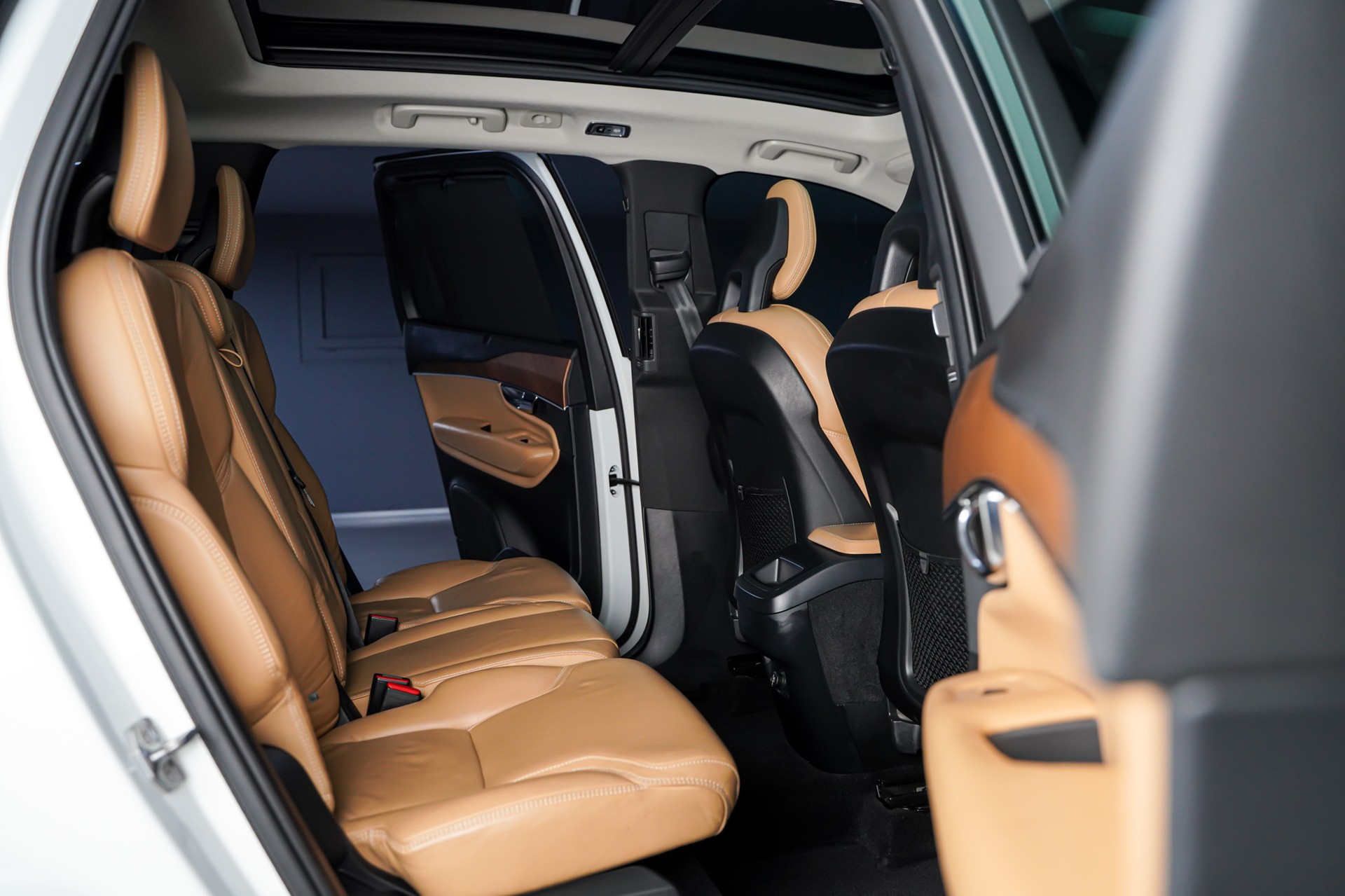 VOLVO XC90 D5 AWD Inscription Geartronic-image-17