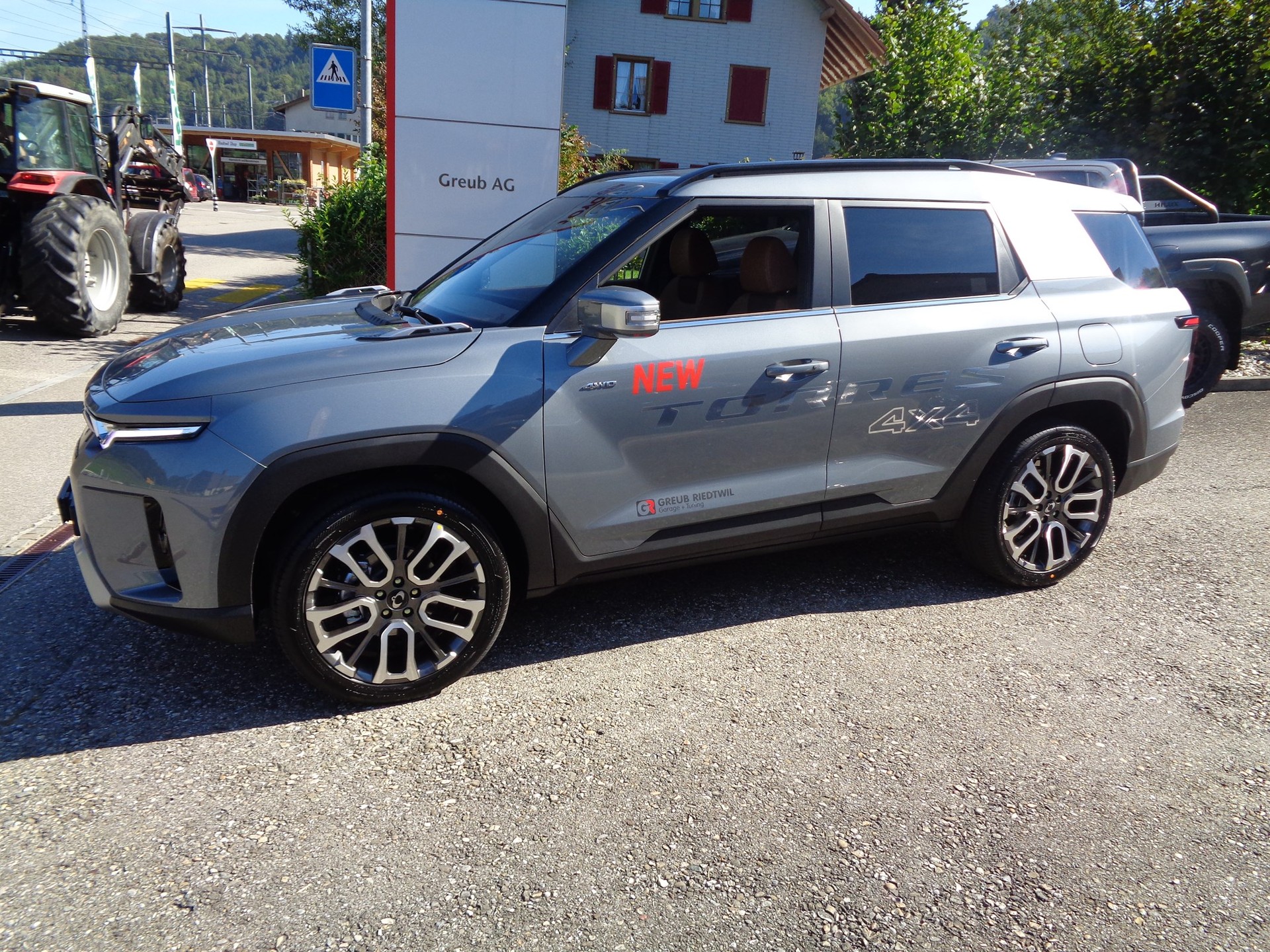 KGM-SsangYong TORRES 1st Edition AWD AT-showroom-element-2