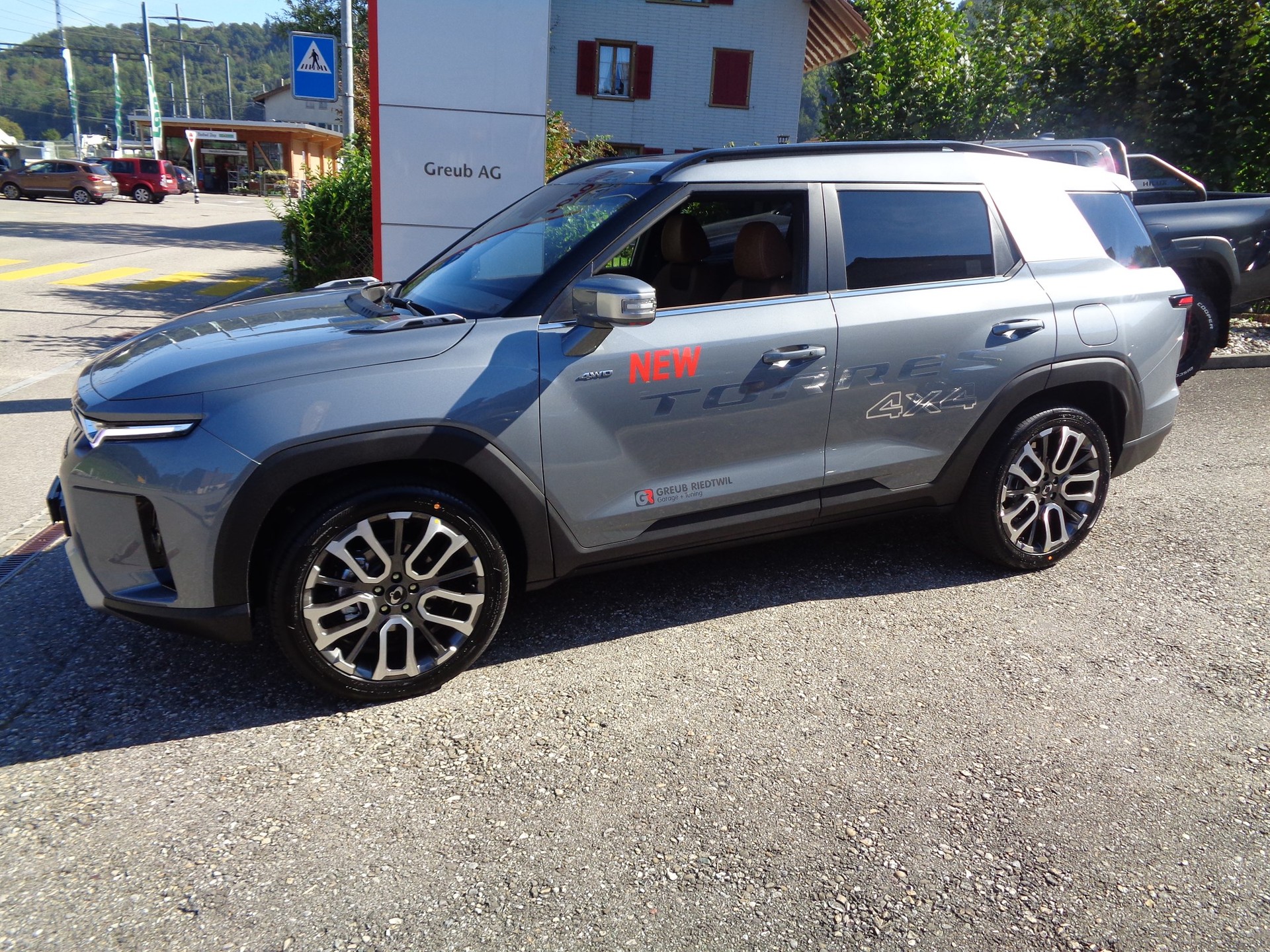 KGM-SsangYong TORRES 1st Edition AWD AT-showroom-element-3