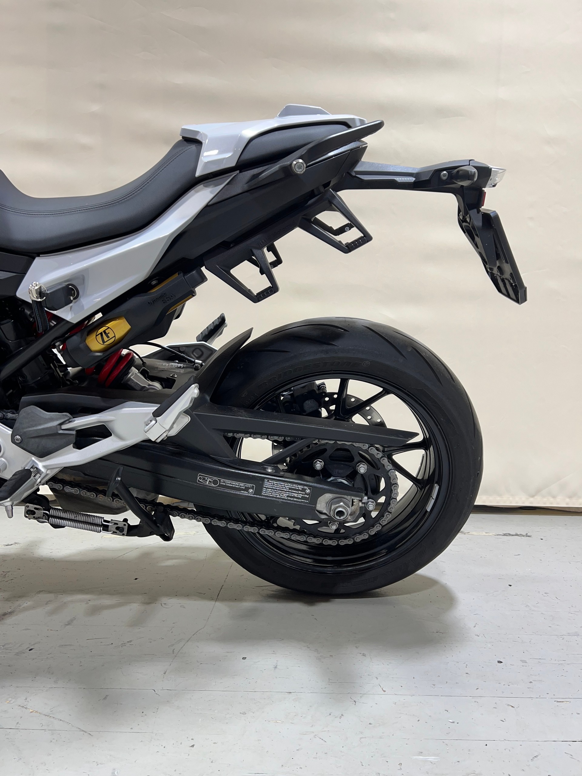 BMW F 900 R ABS-image-7