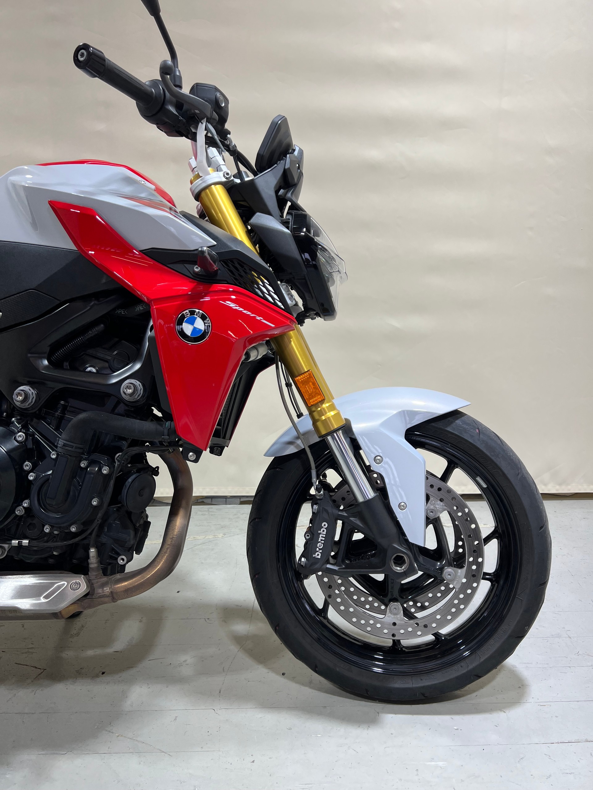 BMW F 900 R ABS-image-1