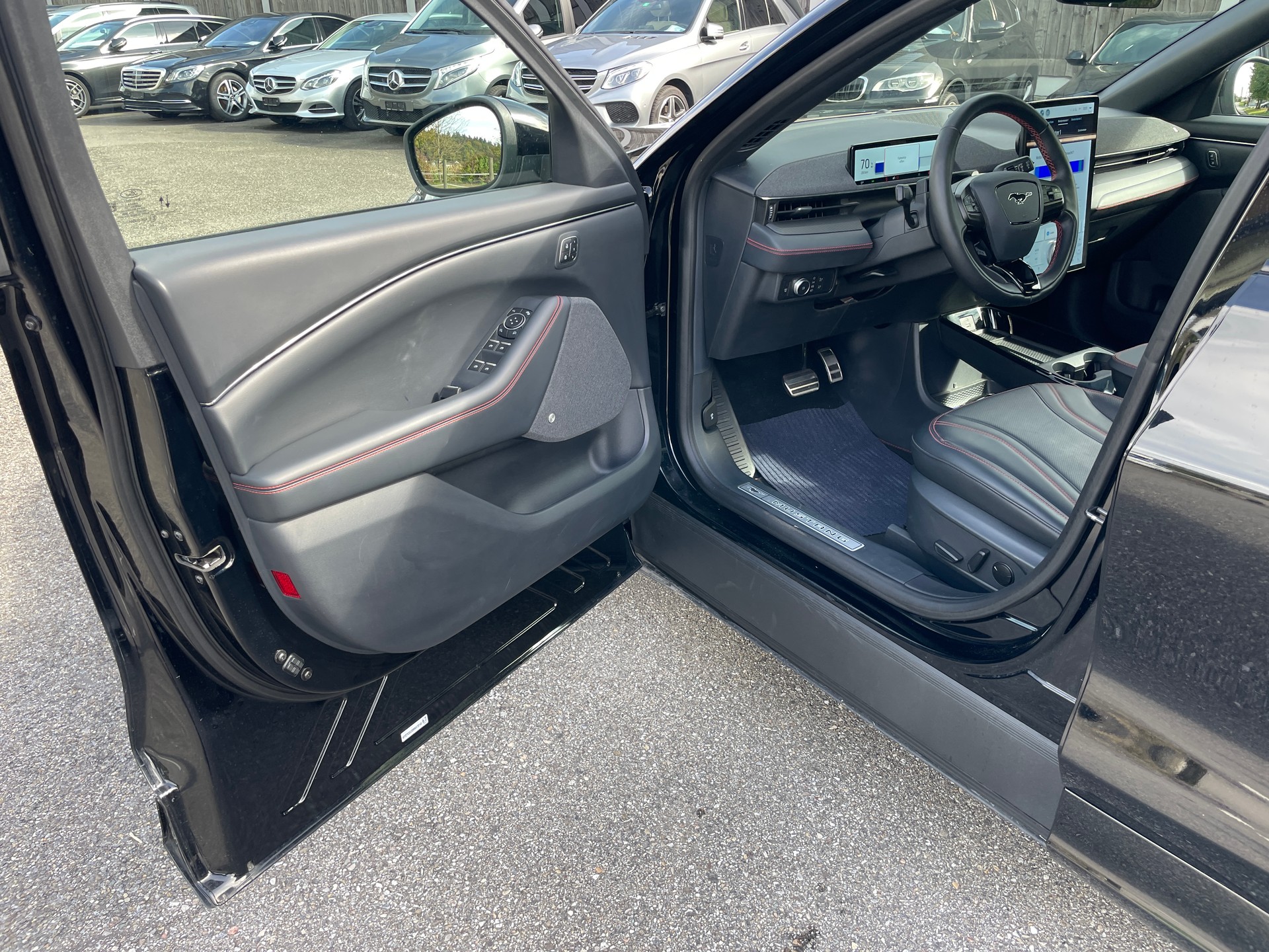 FORD Mustang MACH-E AWD Extended 99 kWh-image-13