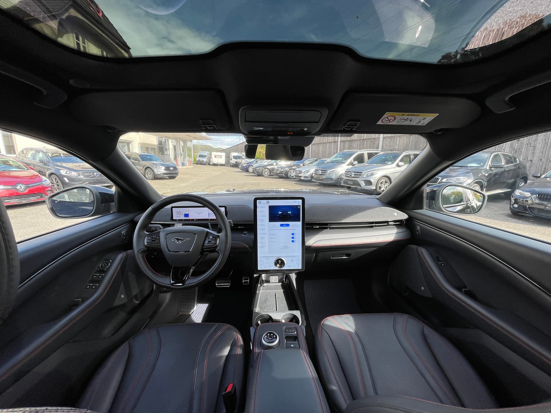 FORD Mustang MACH-E AWD Extended 99 kWh-image-17