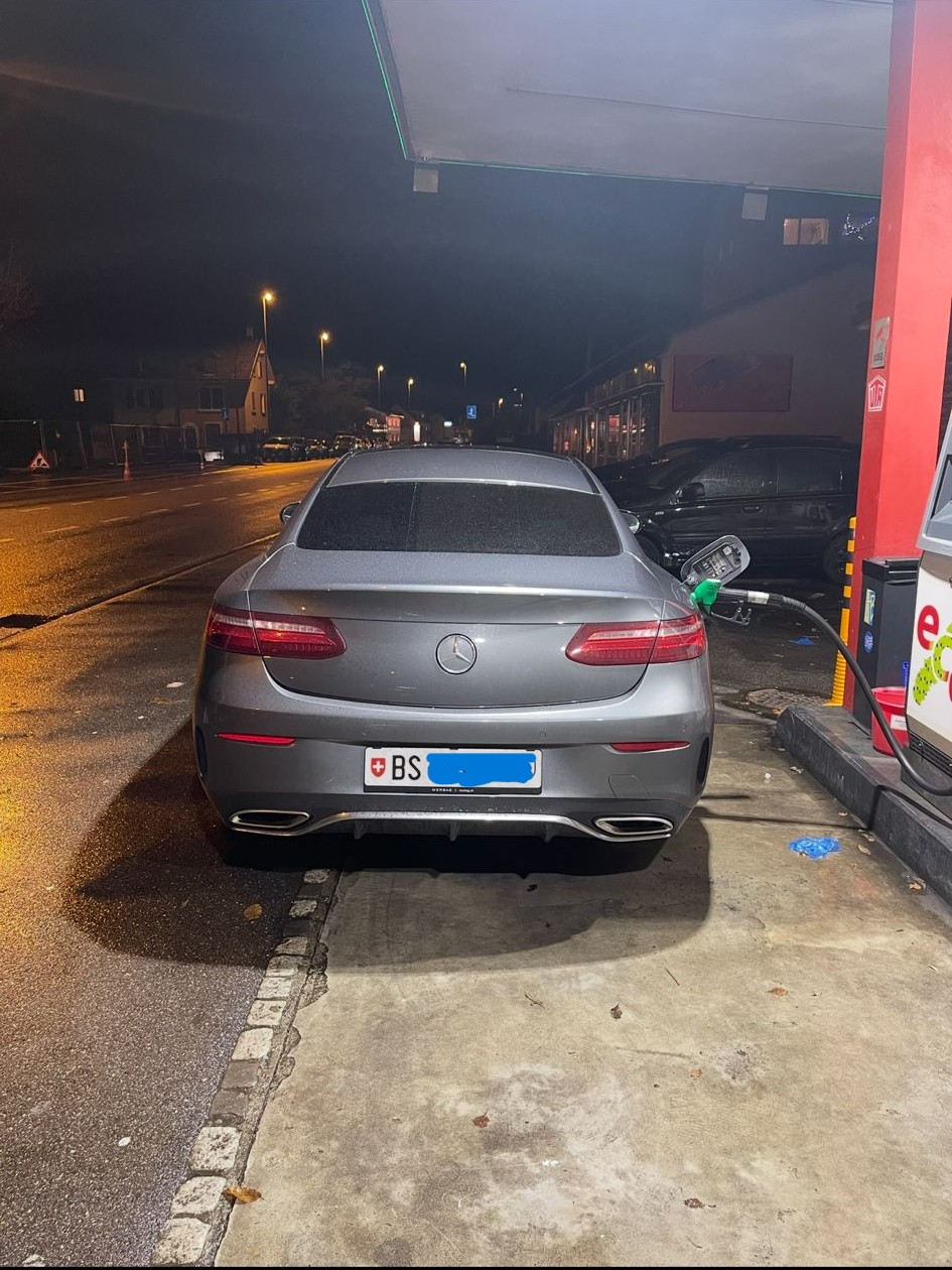 MERCEDES-BENZ E 400 Coupé Avantgarde 4 Matic 9G-Tronic-image-5