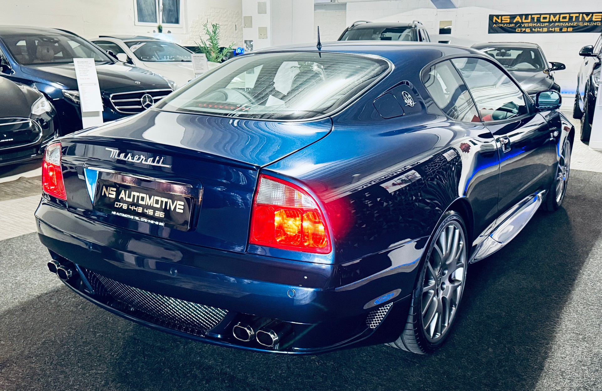 MASERATI Coupé GranSport-showroom-element-3