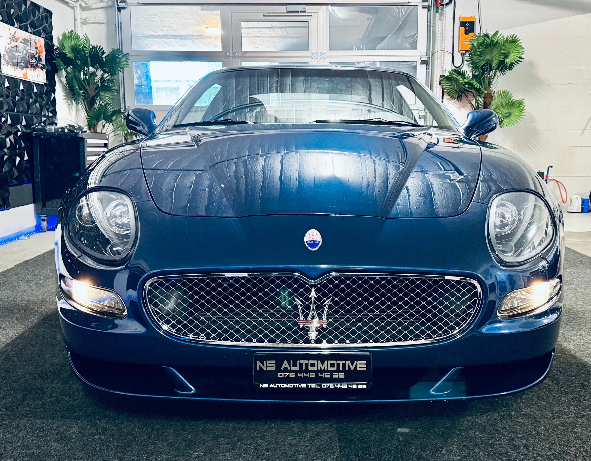 MASERATI Coupé GranSport-showroom-element-1