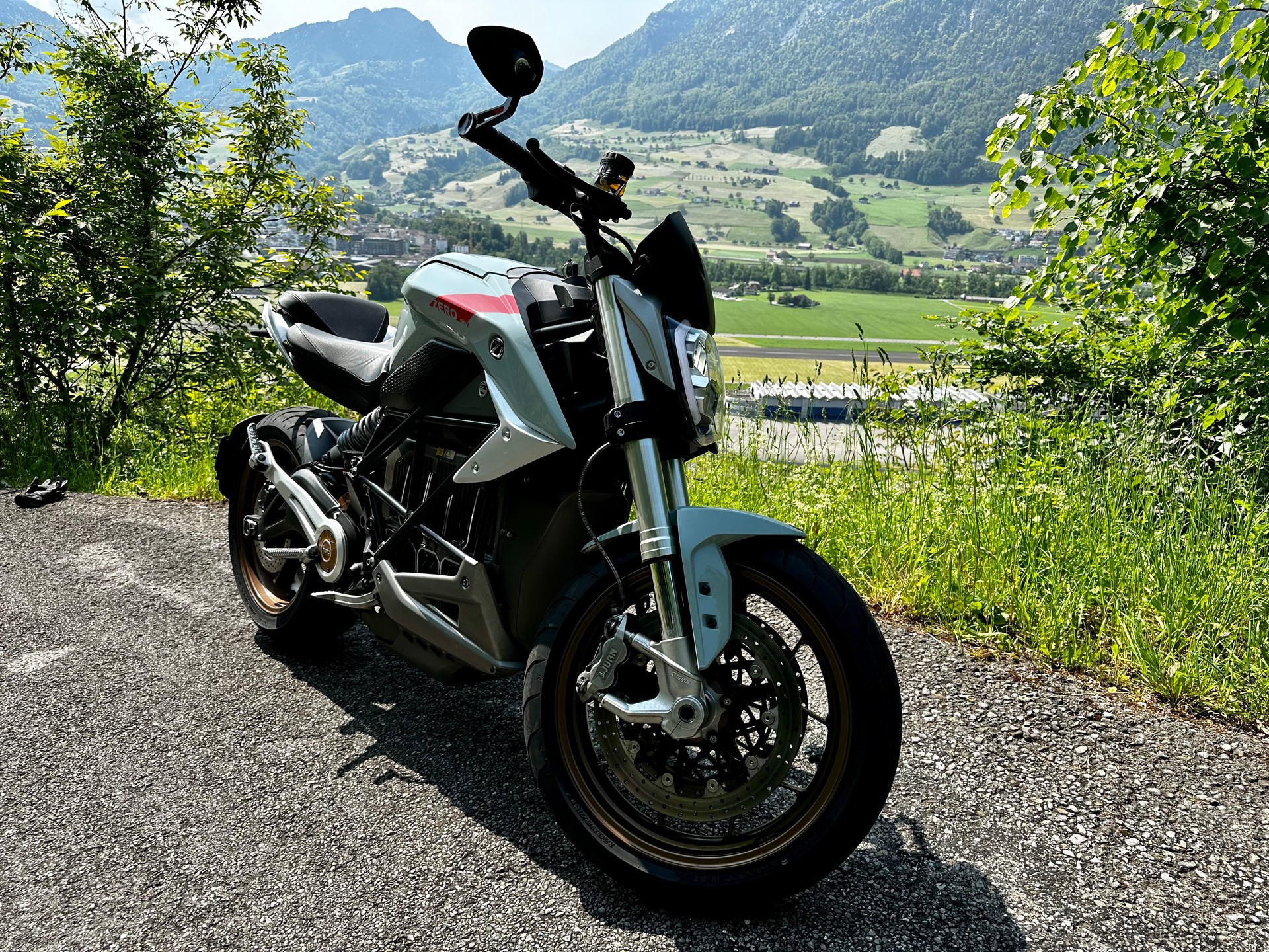 ZERO SR F Premium-image-1