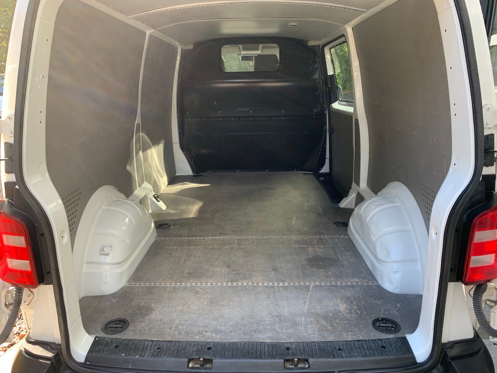 VW T 6.1 Transporter lang 3400 150 PS-image-5