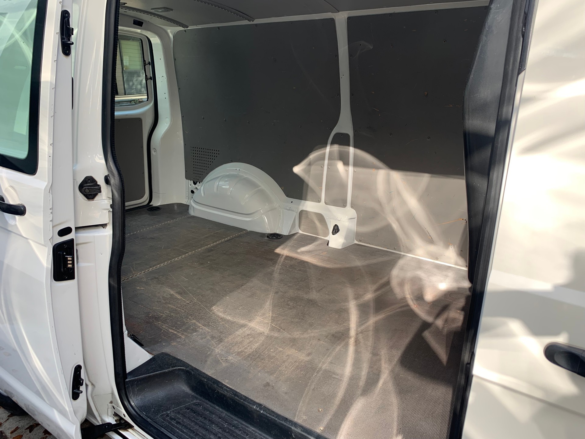 VW T 6.1 Transporter lang 3400 150 PS-image-11