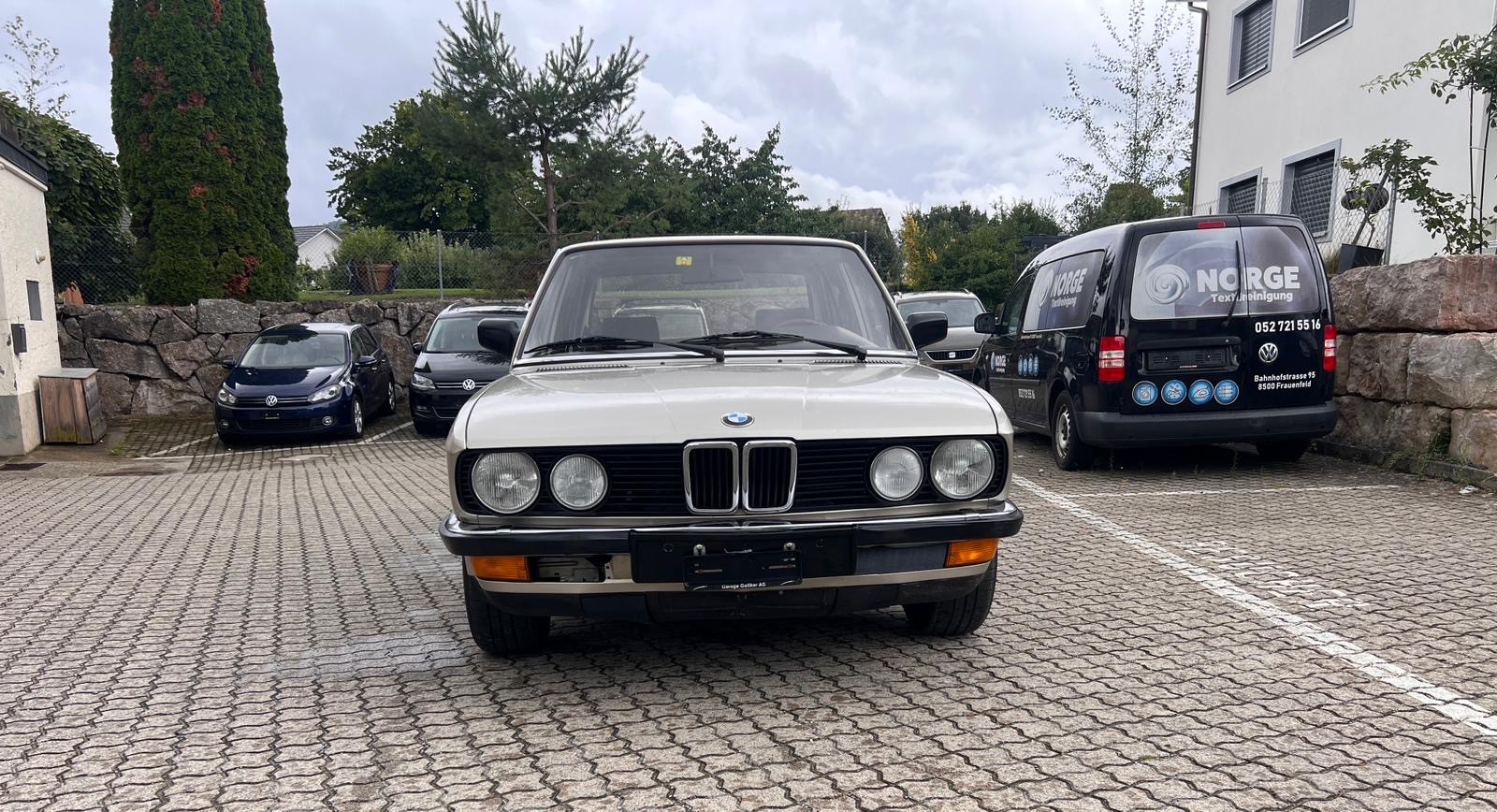 BMW 520i